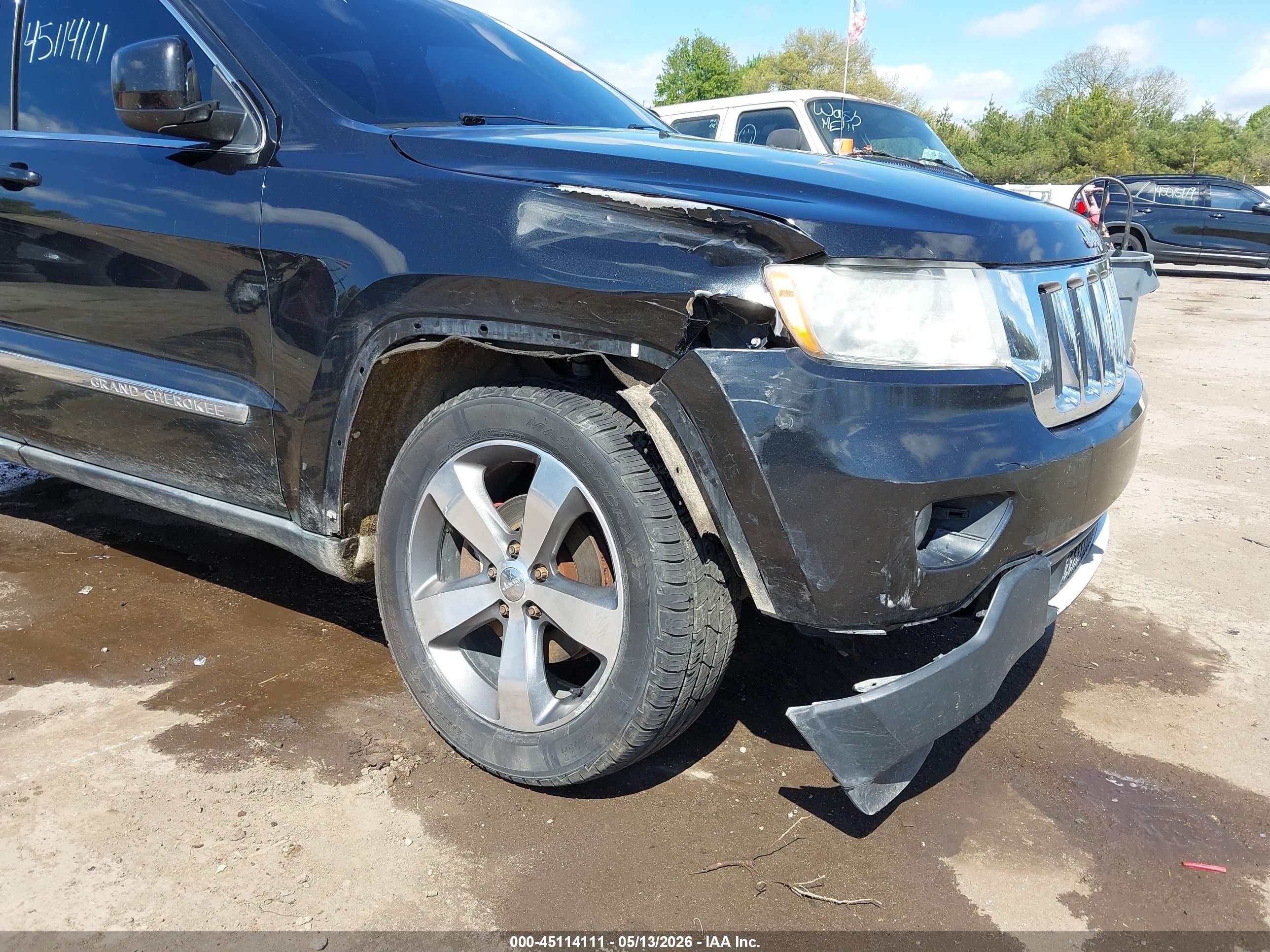 2011 Jeep Grand Cherokee Laredo Black vin: 1J4RR4GG6BC544201