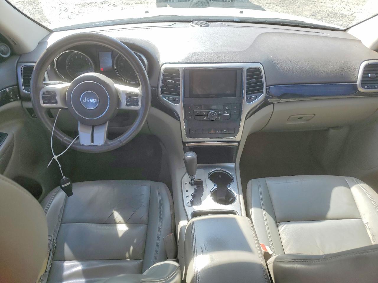 2011 Jeep Grand Cherokee Laredo White vin: 1J4RR4GG6BC54887