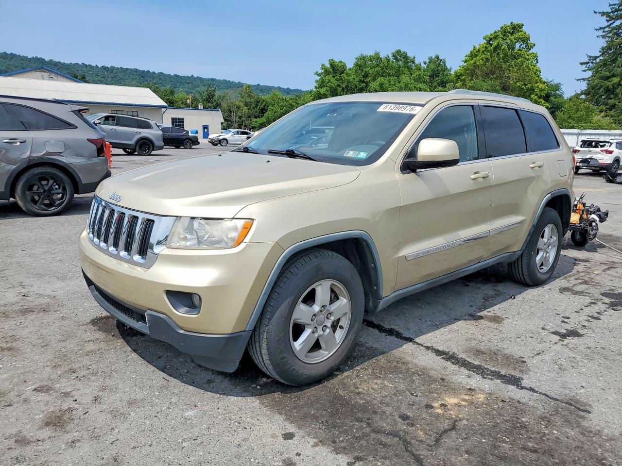 2011 Jeep Grand Cherokee Sport Gold vin: 1J4RR4GG6BC567056