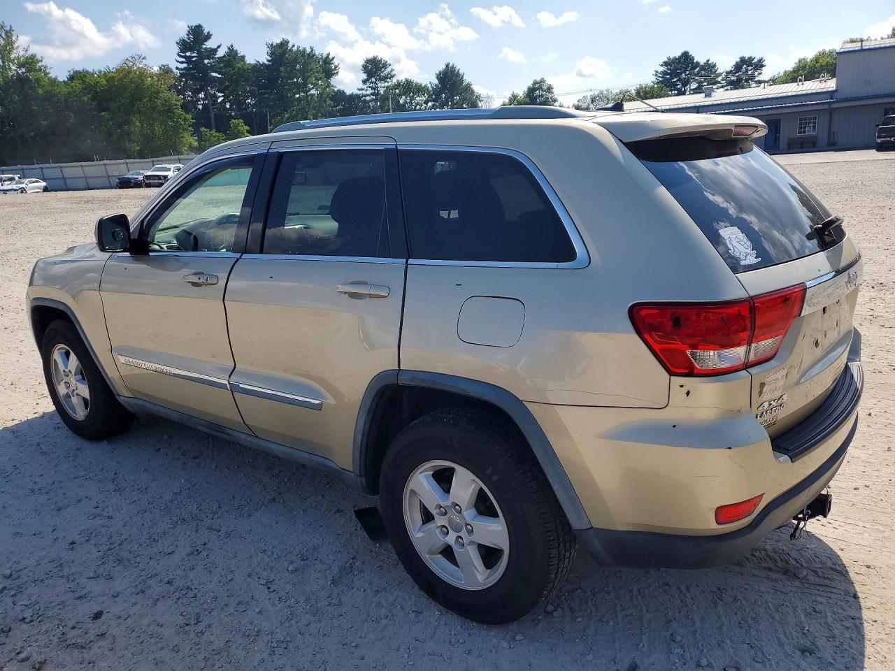 2011 Jeep Grand Cherokee Laredo Бежевый vin: 1J4RR4GG6BC571818