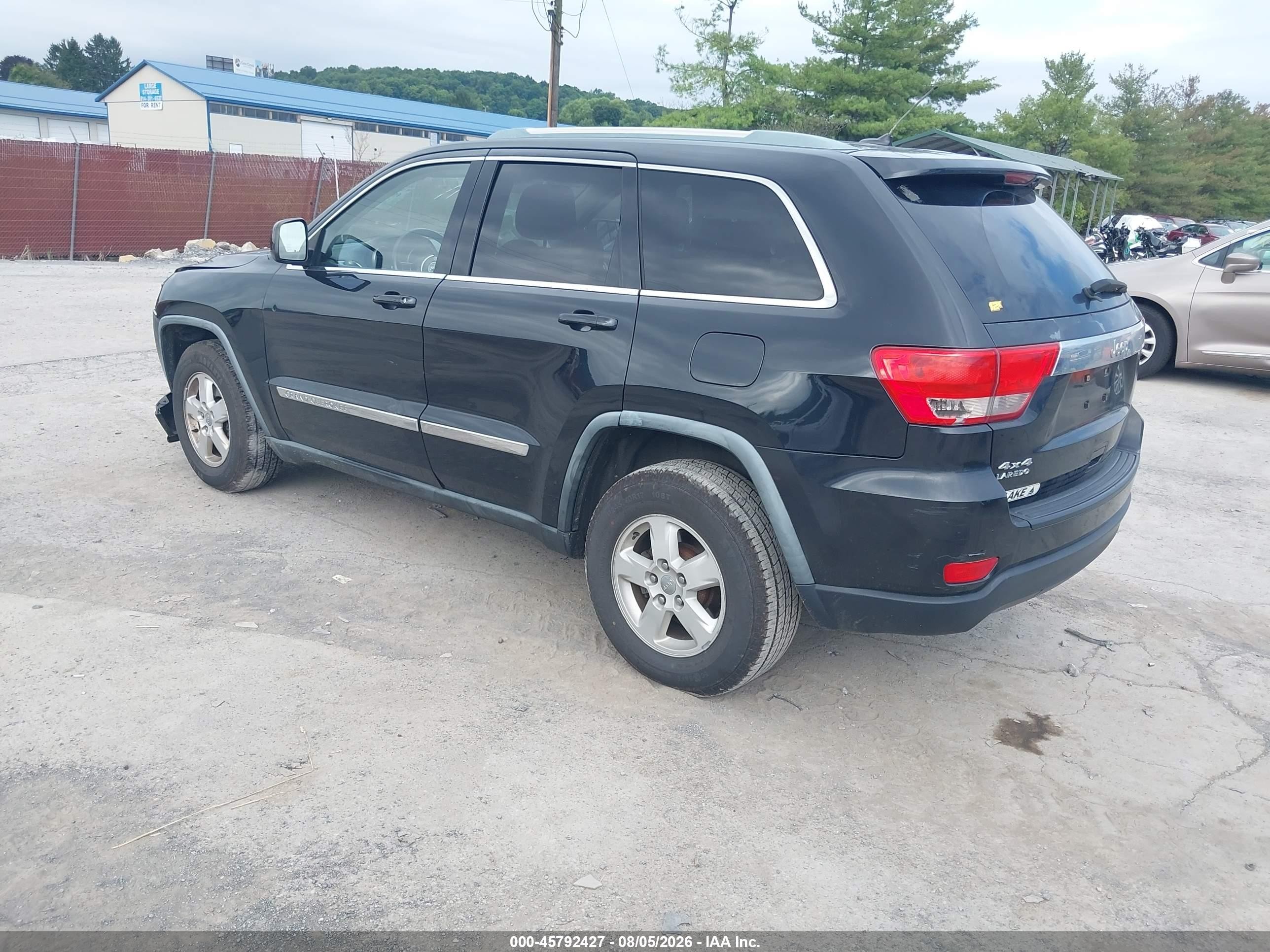 2011 Jeep Grand Cherokee Laredo Black vin: 1J4RR4GG6BC596735