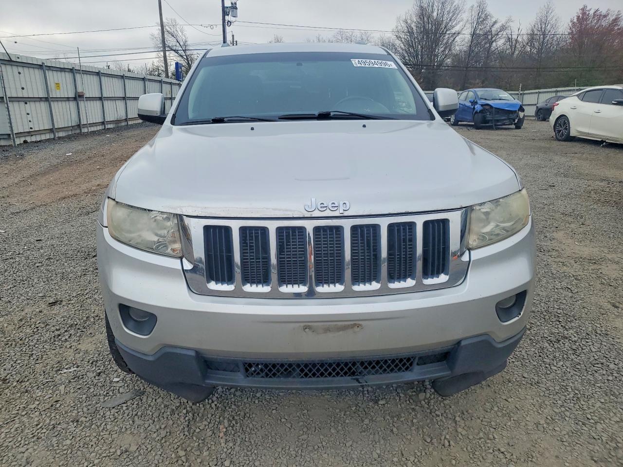2011 Jeep Grand Cherokee Laredo Silver vin: 1J4RR4GG6BC600511