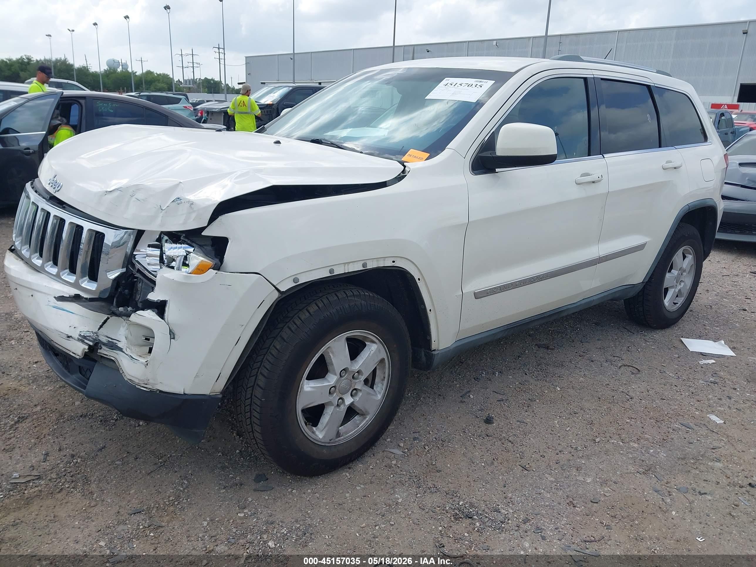 2011 Jeep Grand Cherokee Laredo White vin: 1J4RR4GG6BC685284