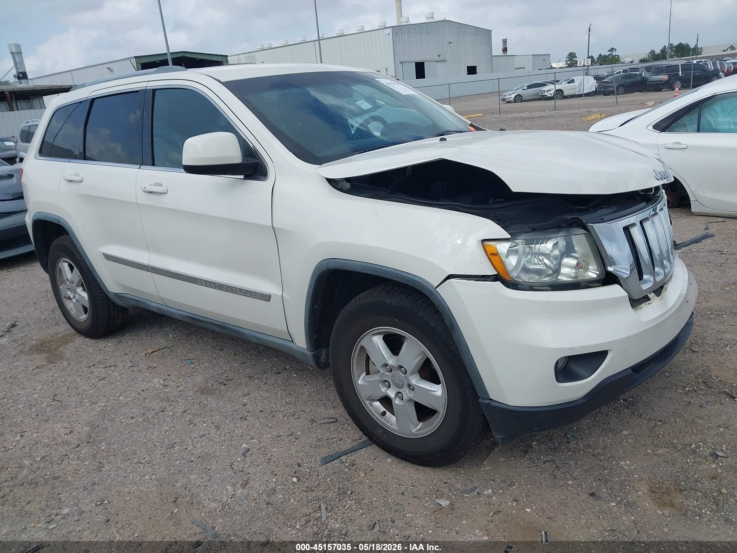 2011 Jeep Grand Cherokee Laredo White vin: 1J4RR4GG6BC685284