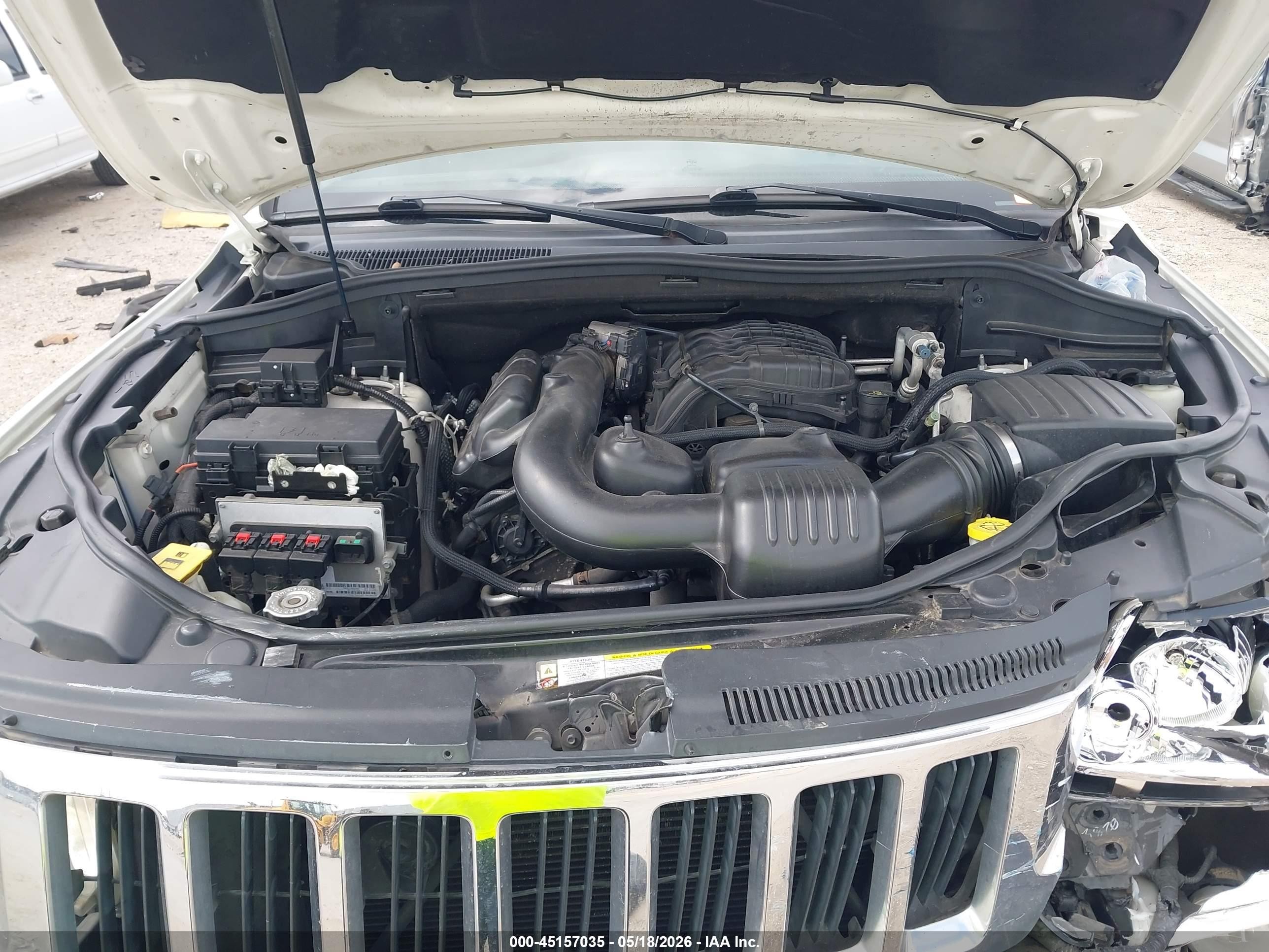 2011 Jeep Grand Cherokee Laredo White vin: 1J4RR4GG6BC685284