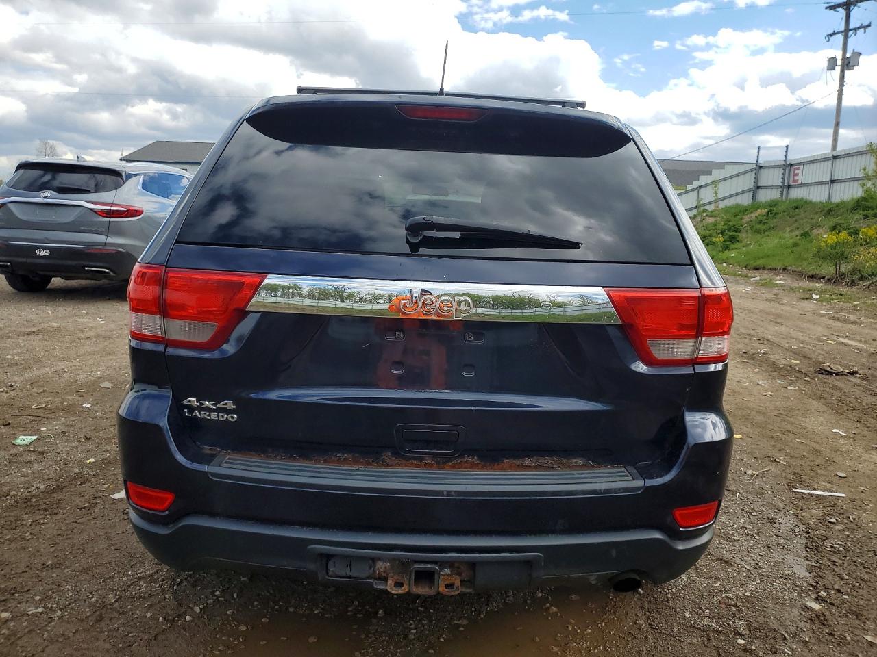 2011 Jeep Grand Cherokee Laredo Black vin: 1J4RR4GG6BC696110