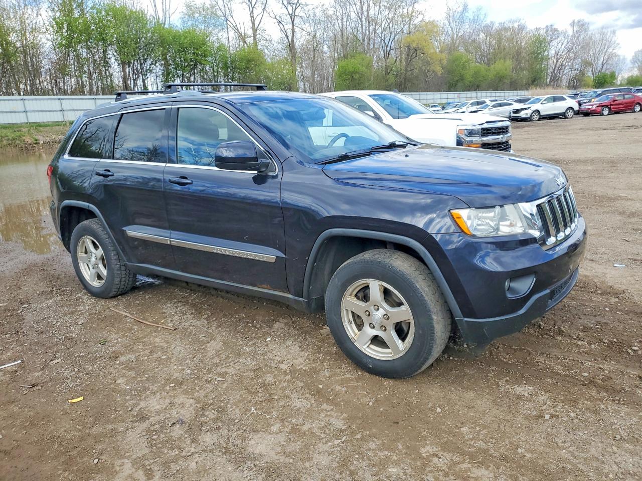 2011 Jeep Grand Cherokee Laredo Black vin: 1J4RR4GG6BC696110