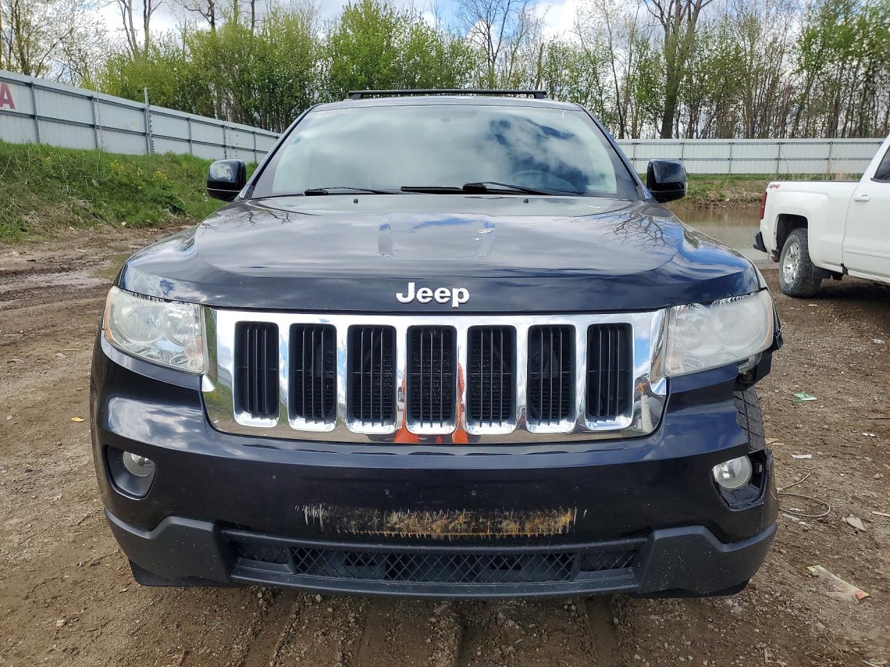 2011 Jeep Grand Cherokee Laredo Black vin: 1J4RR4GG6BC696110
