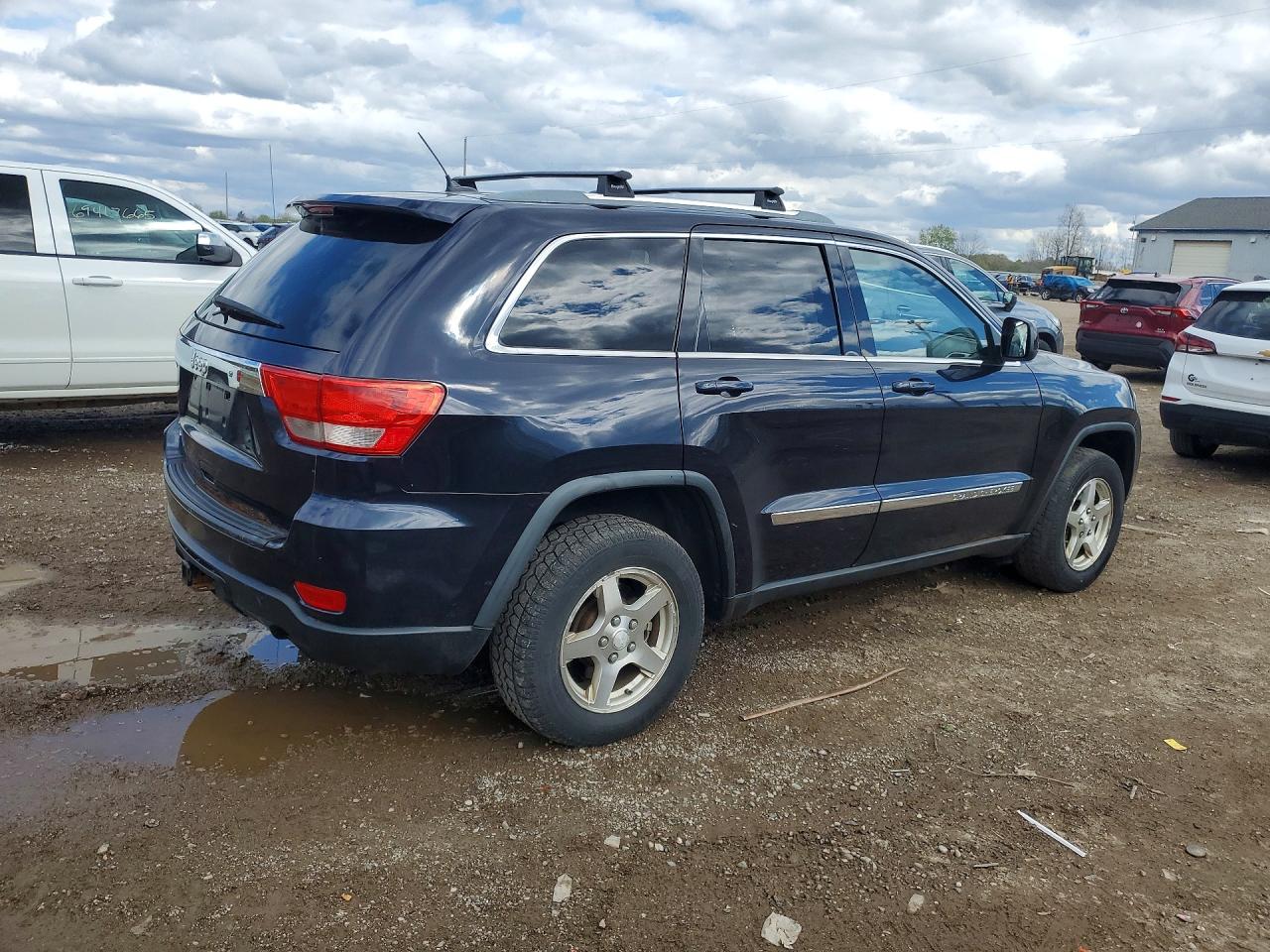 2011 Jeep Grand Cherokee Laredo Black vin: 1J4RR4GG6BC696110