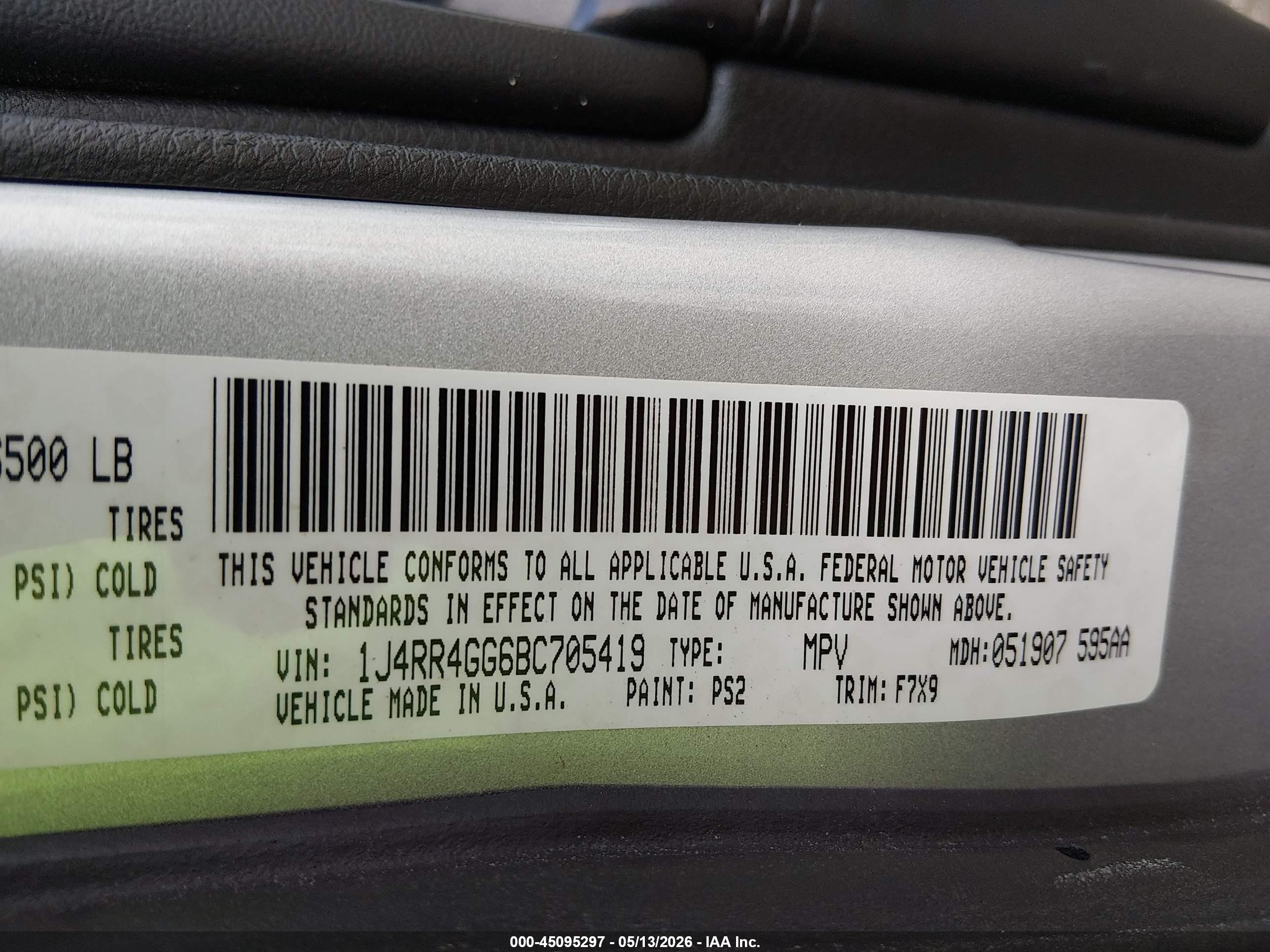 2011 Jeep Grand Cherokee Laredo Silver vin: 1J4RR4GG6BC705419