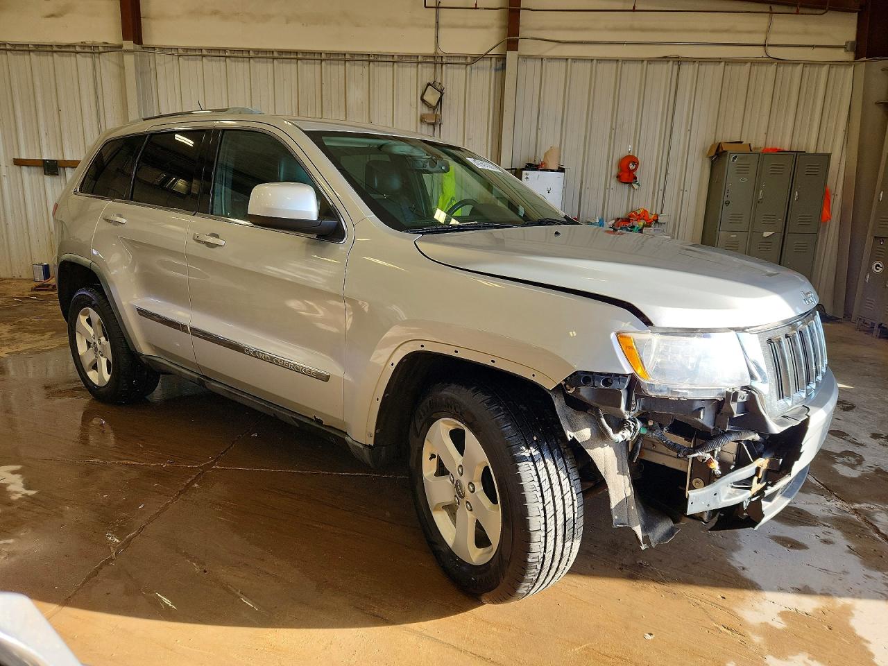 2011 Jeep Grand Cherokee Laredo Silver vin: 1J4RR4GG6BC738243