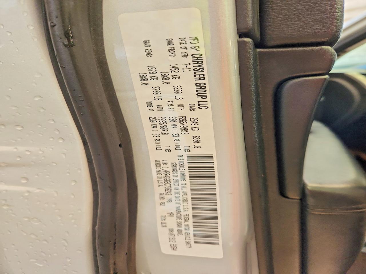 2011 Jeep Grand Cherokee Laredo Silver vin: 1J4RR4GG6BC738243