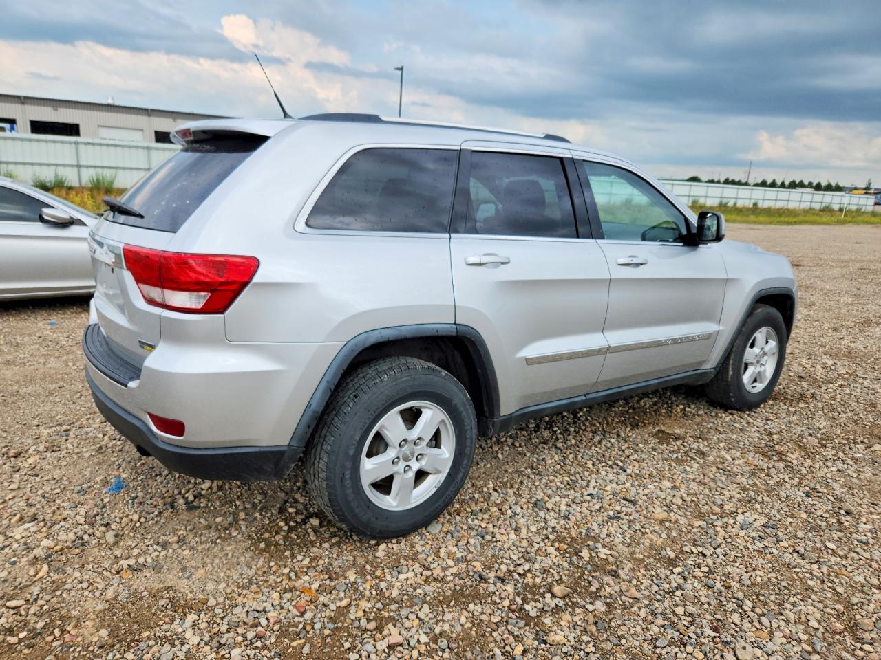 2011 Jeep Grand Cherokee Laredo Silver vin: 1J4RR4GG7BC502989