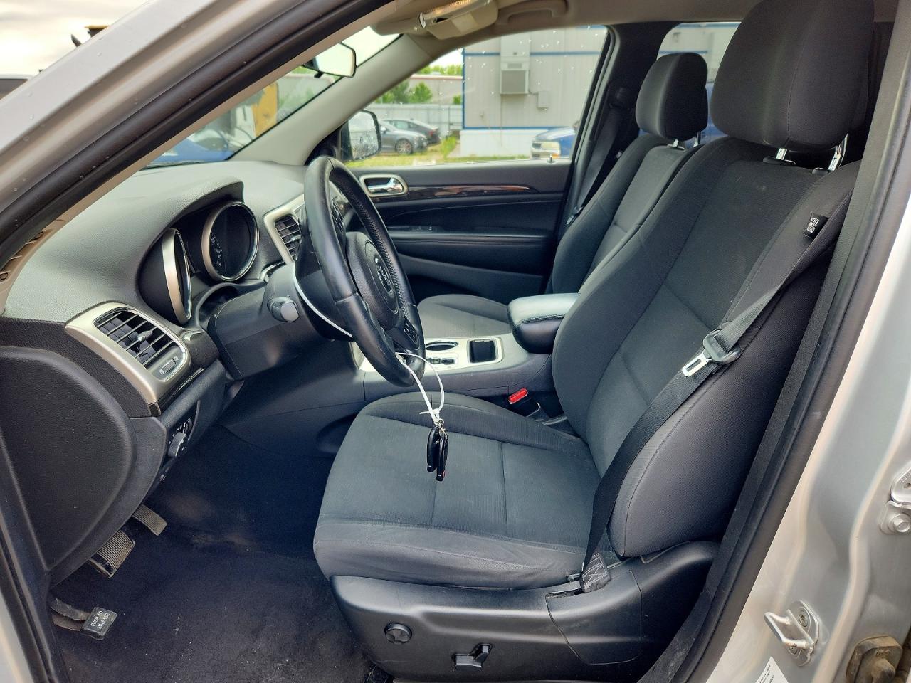 2011 Jeep Grand Cherokee Laredo Silver vin: 1J4RR4GG7BC502989