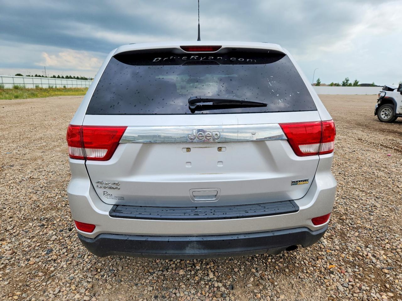 2011 Jeep Grand Cherokee Laredo Silver vin: 1J4RR4GG7BC502989