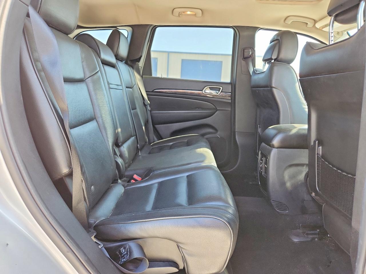 2011 Jeep Grand Cherokee Laredo Серебряный vin: 1J4RR4GG7BC553117