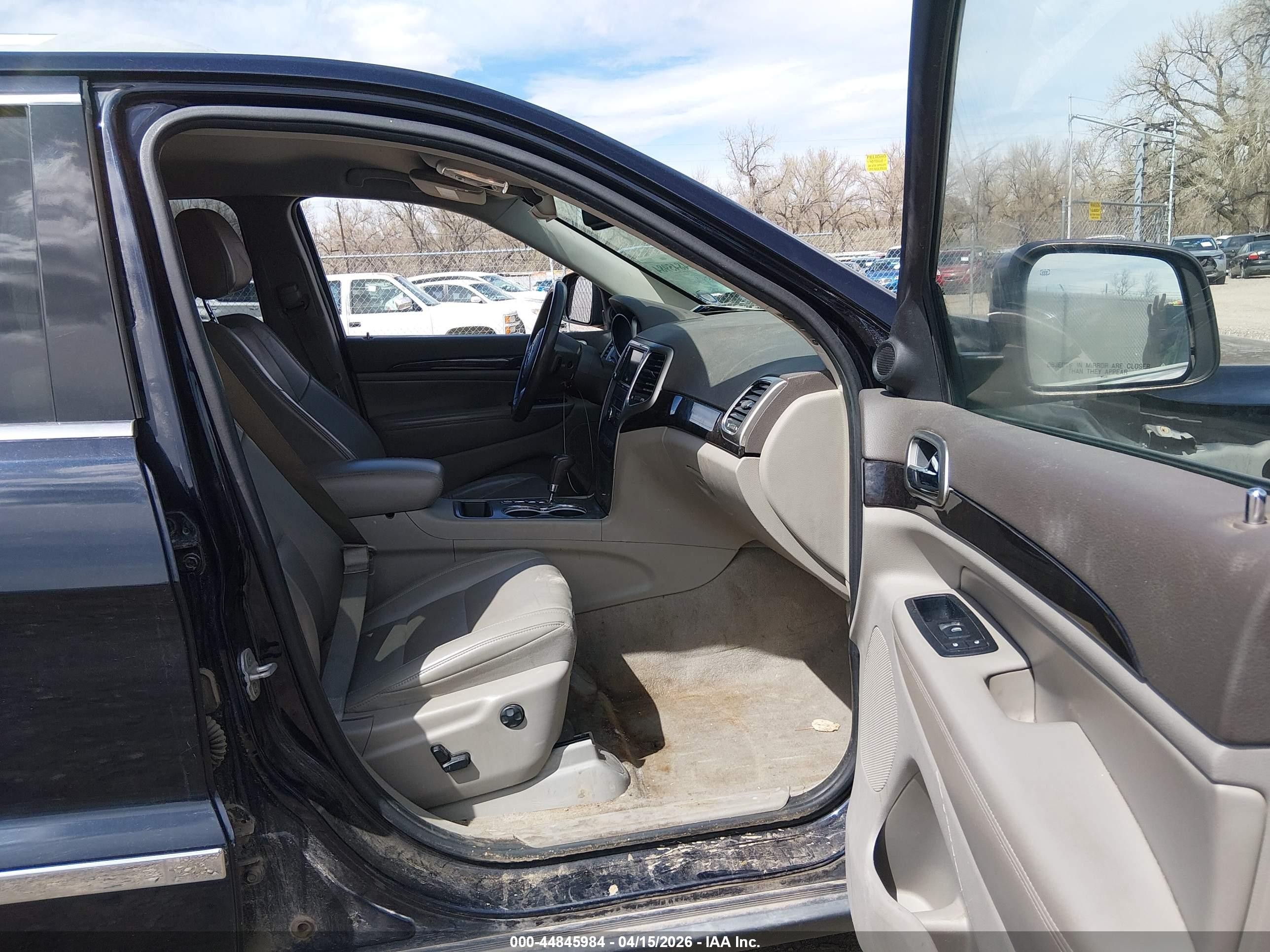 2011 Jeep Grand Cherokee Laredo Black vin: 1J4RR4GG7BC563405