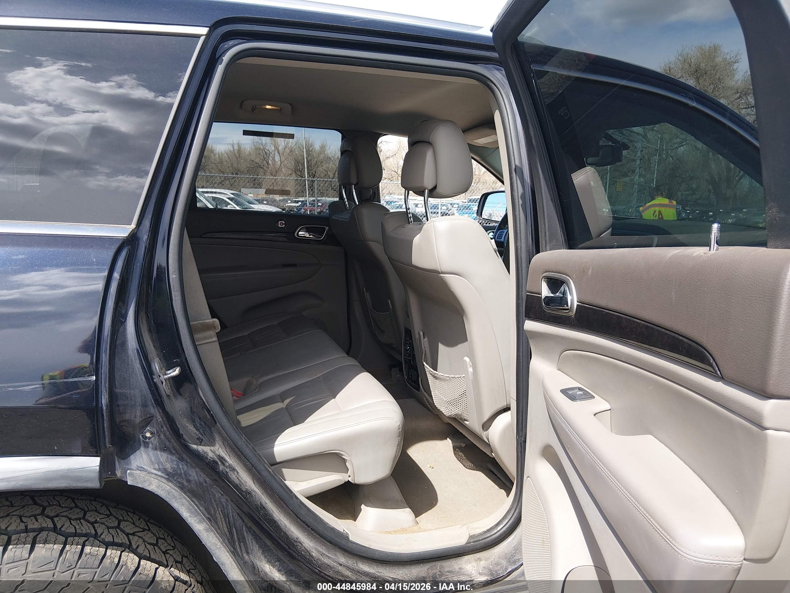 2011 Jeep Grand Cherokee Laredo Black vin: 1J4RR4GG7BC563405