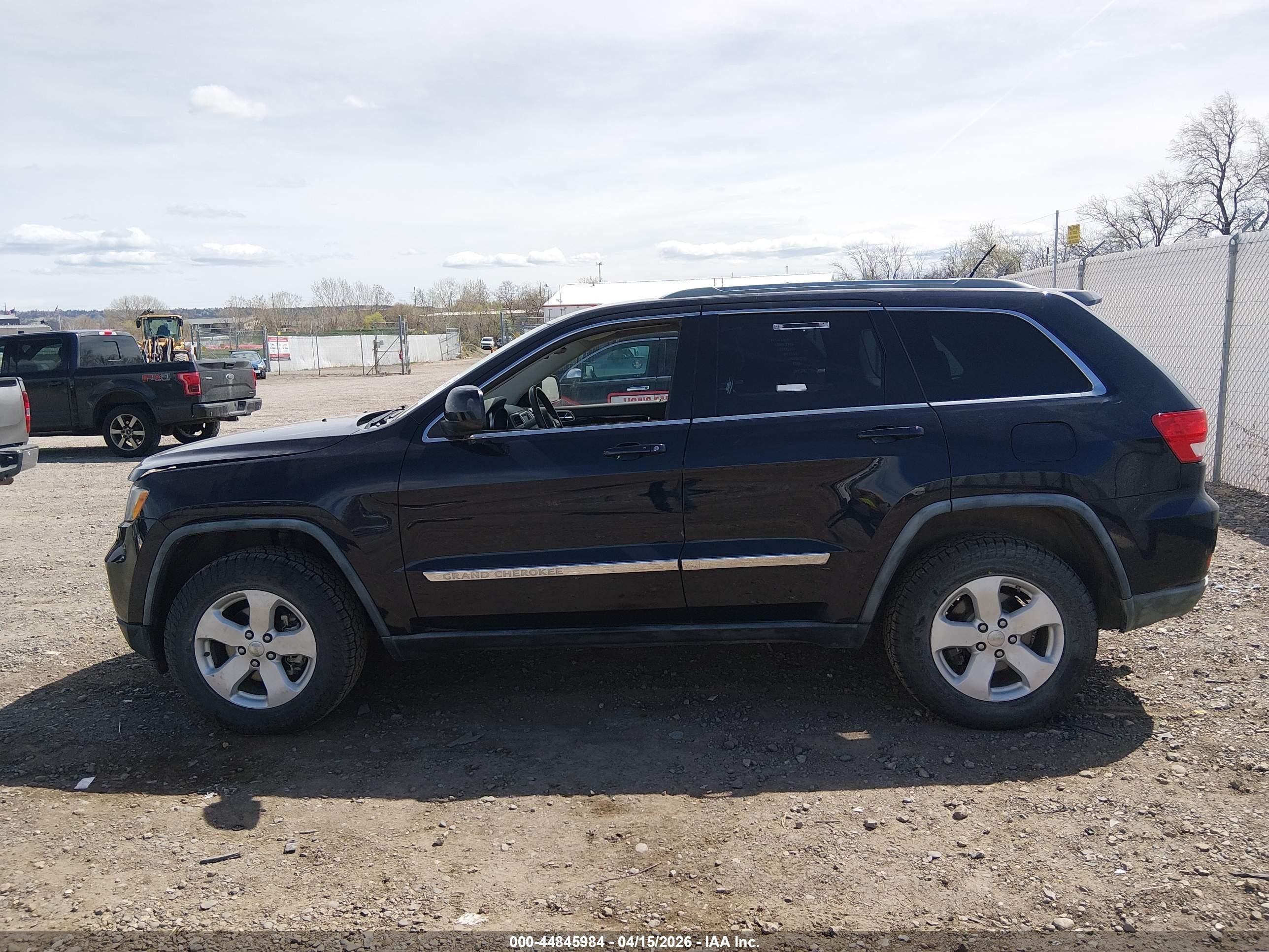 2011 Jeep Grand Cherokee Laredo Black vin: 1J4RR4GG7BC563405