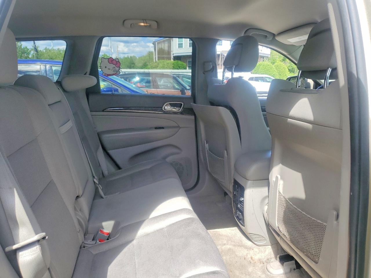 2011 Jeep Grand Cherokee Laredo Желто-коричневый vin: 1J4RR4GG7BC601151