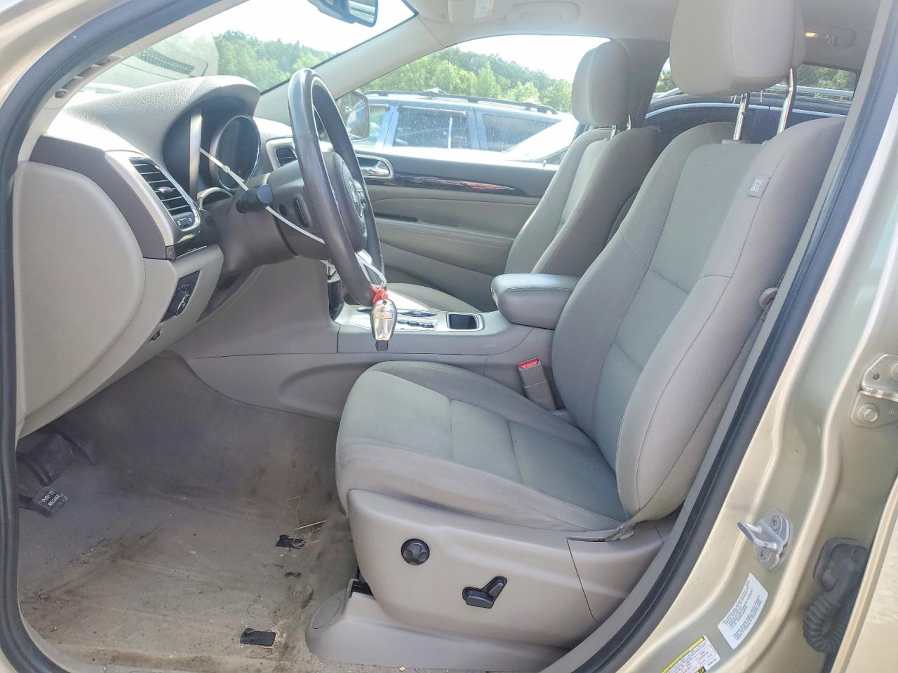 2011 Jeep Grand Cherokee Laredo Желто-коричневый vin: 1J4RR4GG7BC601151