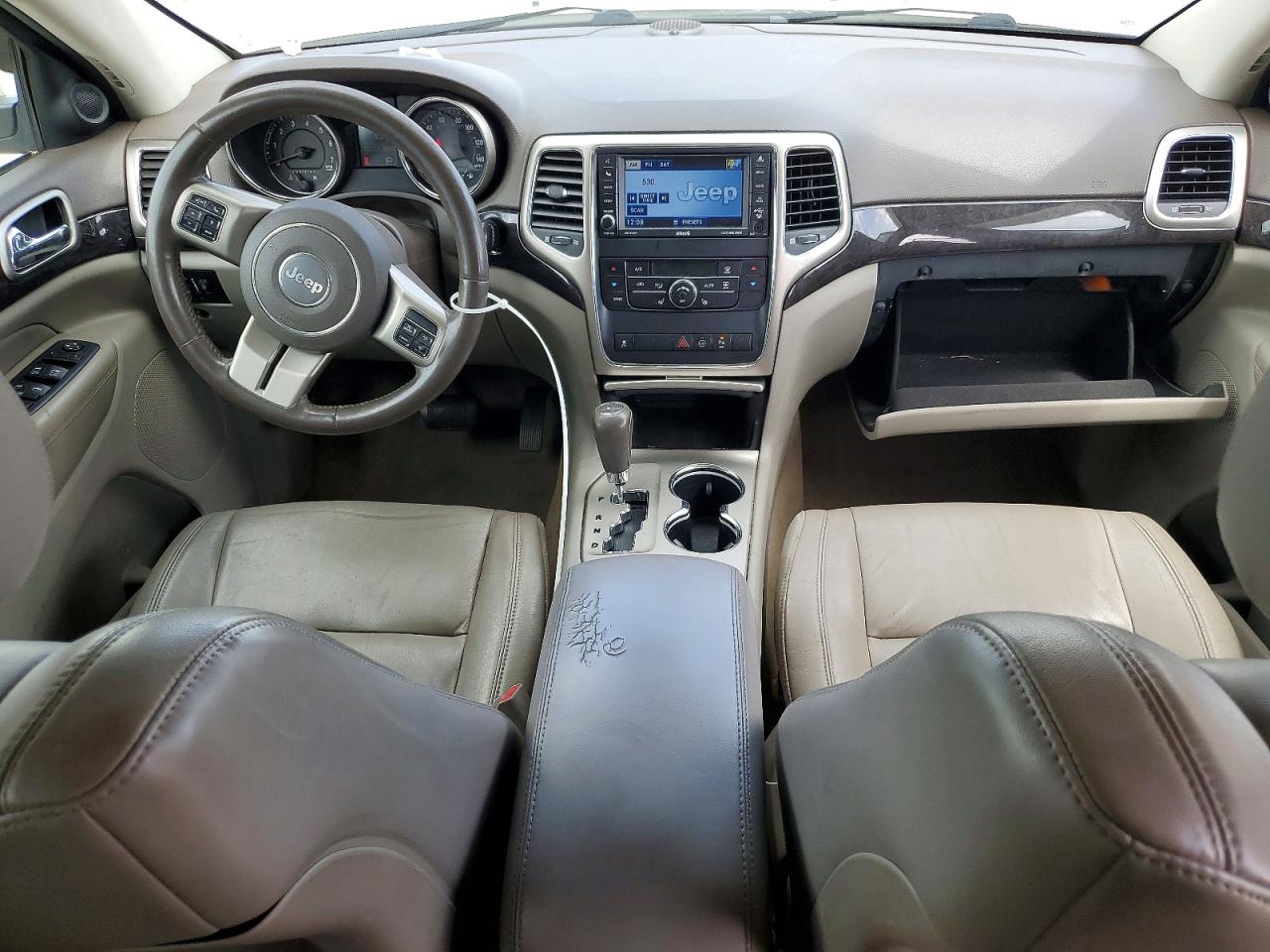 2011 Jeep Grand Cherokee Laredo White vin: 1J4RR4GG7BC673063