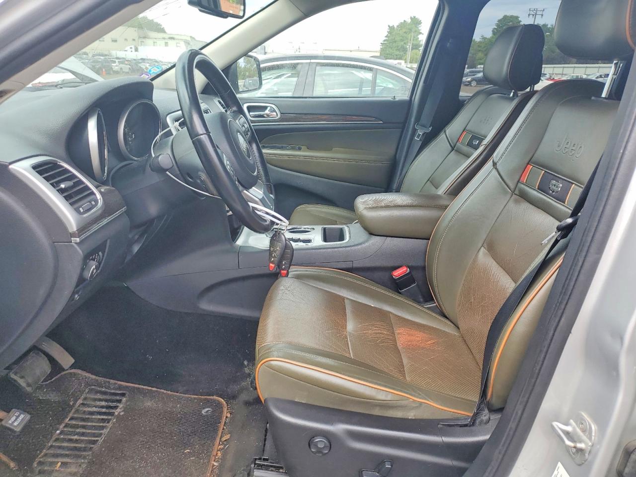 2011 Jeep Grand Cherokee Laredo Silver vin: 1J4RR4GG7BC678036