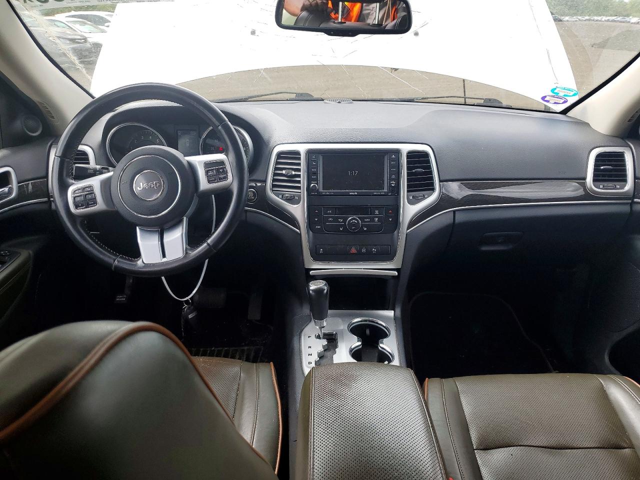 2011 Jeep Grand Cherokee Laredo Silver vin: 1J4RR4GG7BC678036