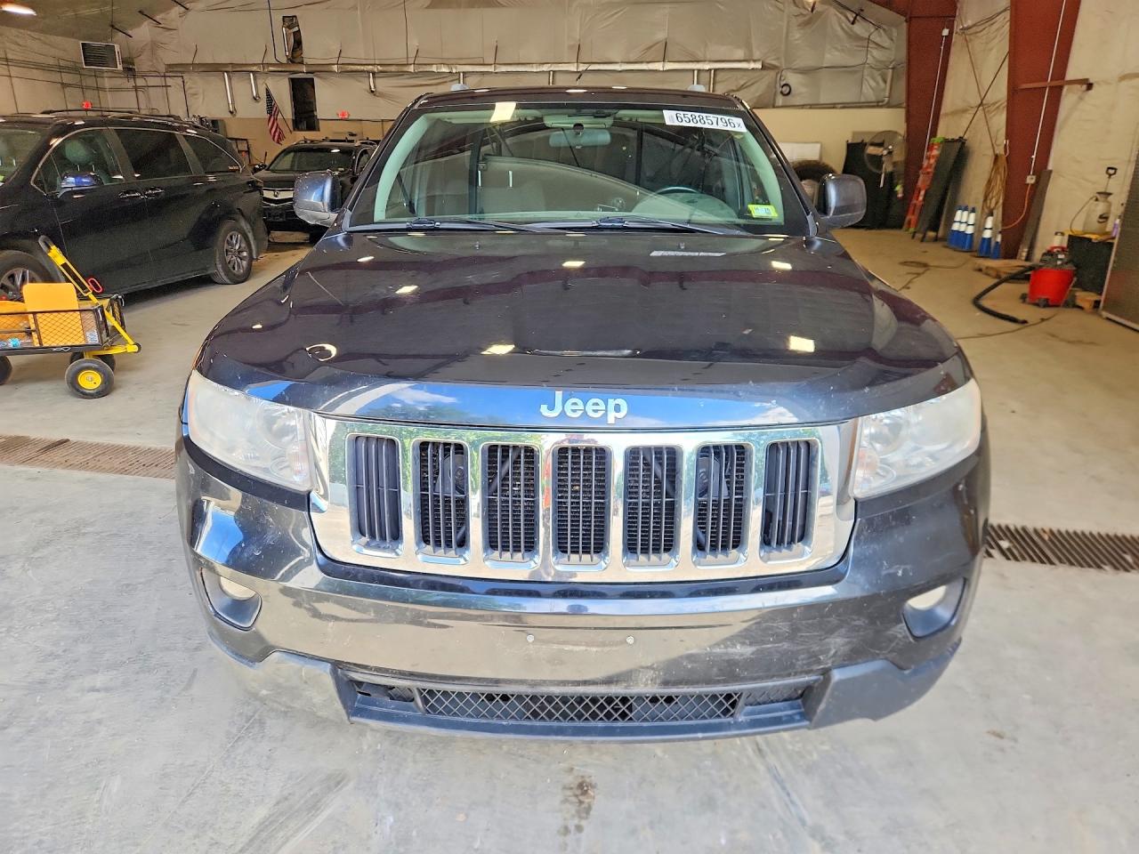 2011 Jeep Grand Cherokee Laredo Black vin: 1J4RR4GG7BC678537