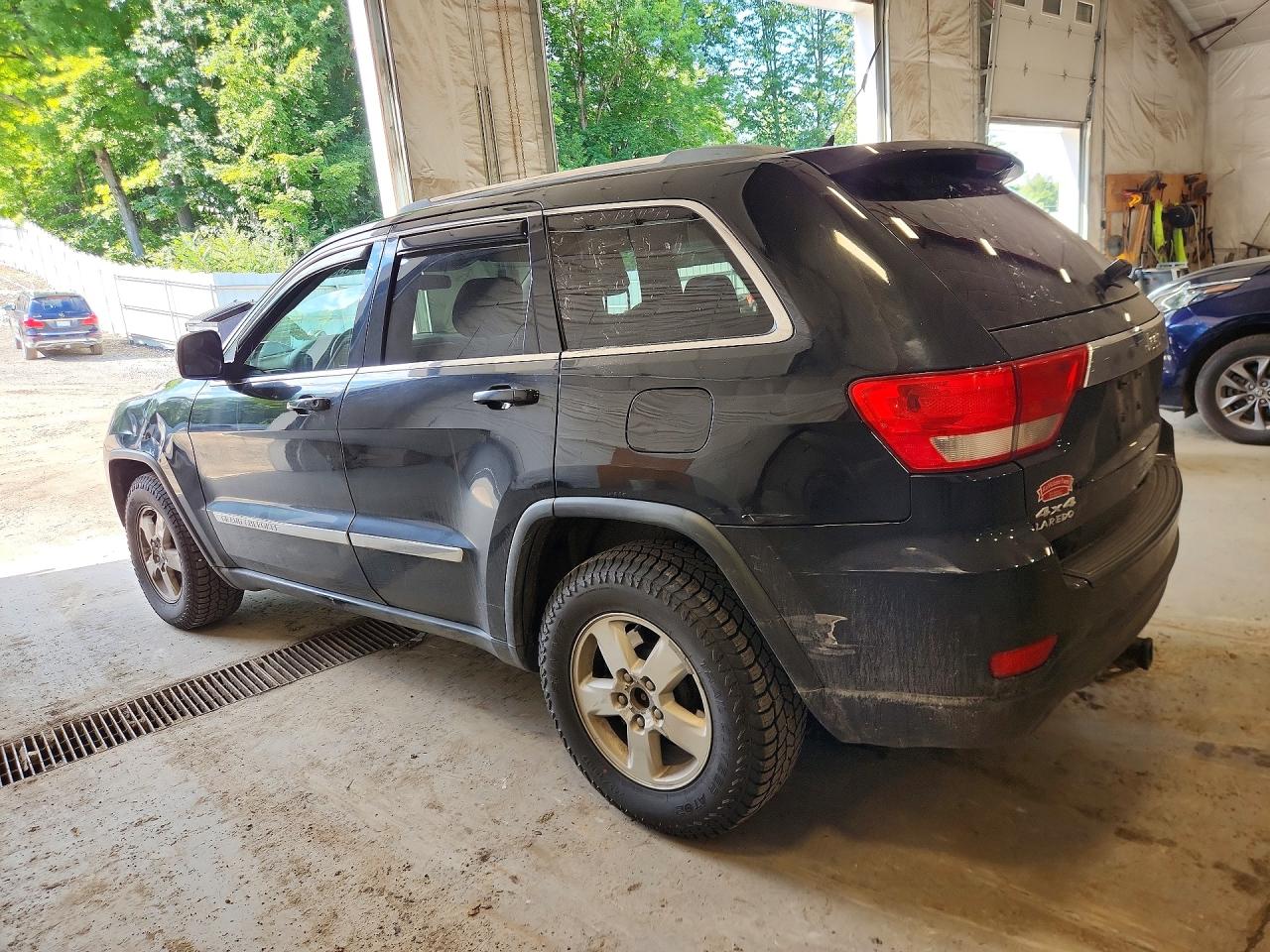 2011 Jeep Grand Cherokee Laredo Black vin: 1J4RR4GG7BC678537