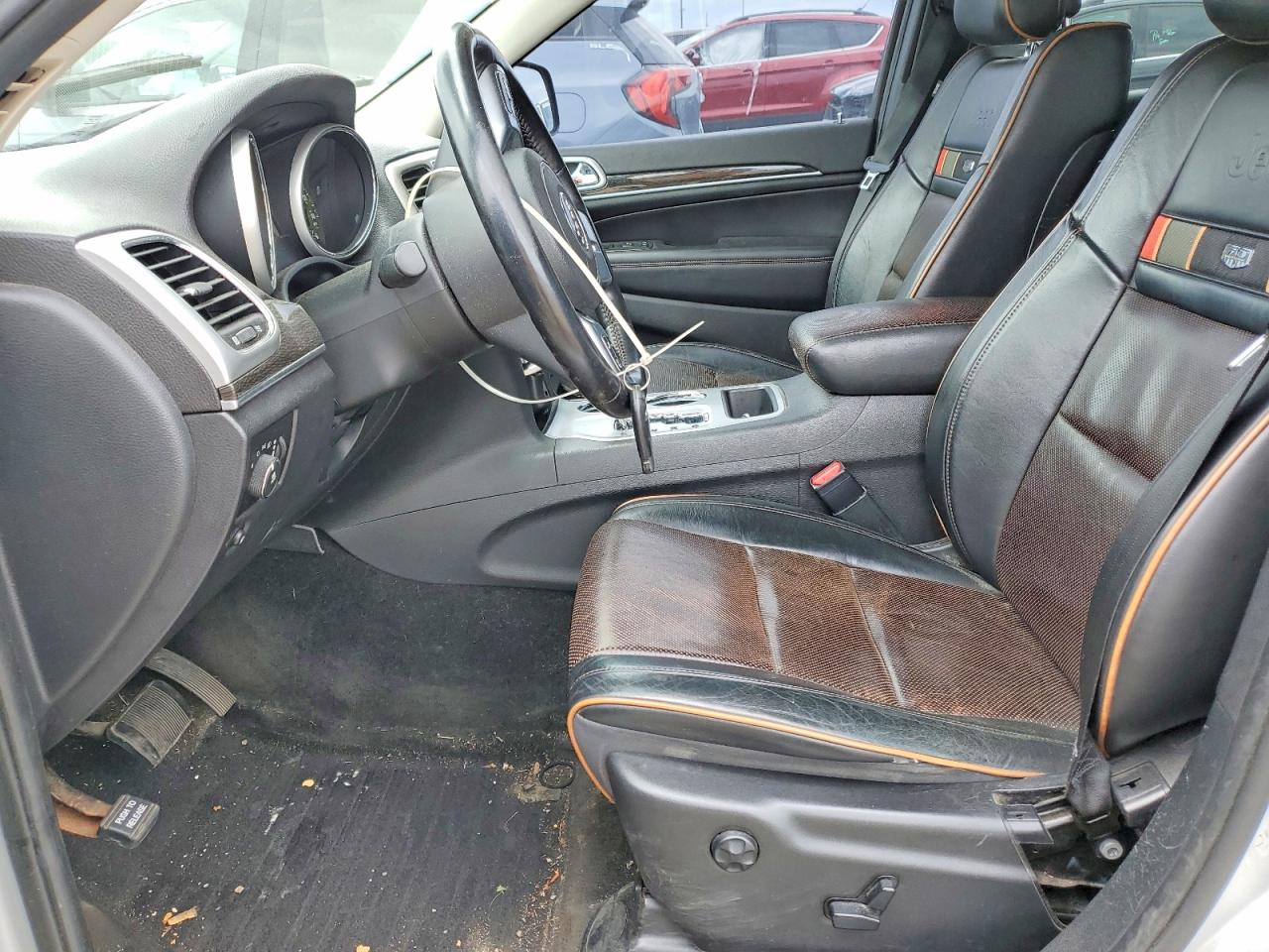 2011 Jeep Grand Cherokee Laredo Silver vin: 1J4RR4GG7BC678683