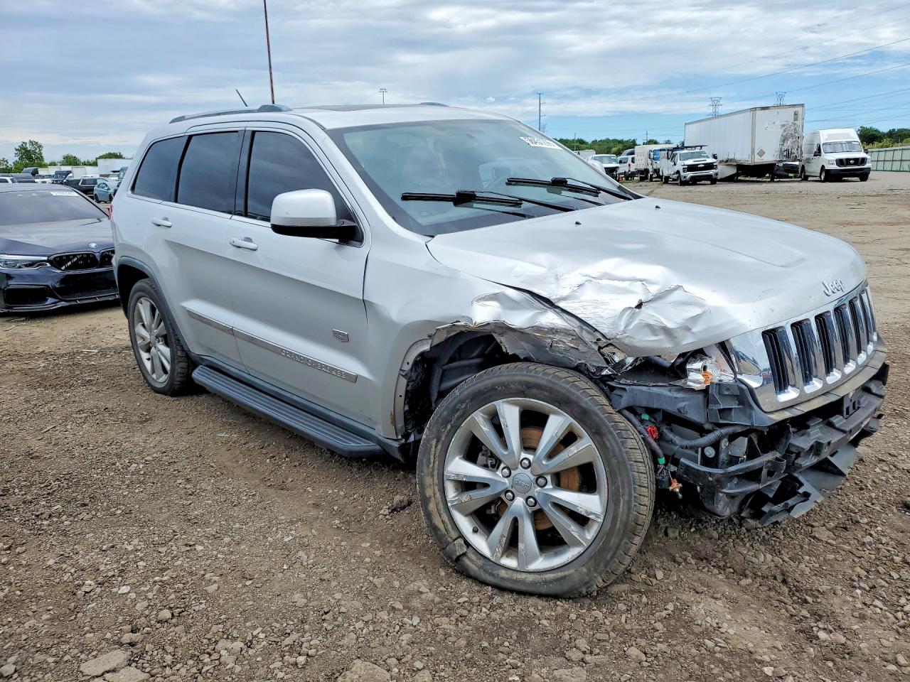2011 Jeep Grand Cherokee Laredo Silver vin: 1J4RR4GG7BC678683