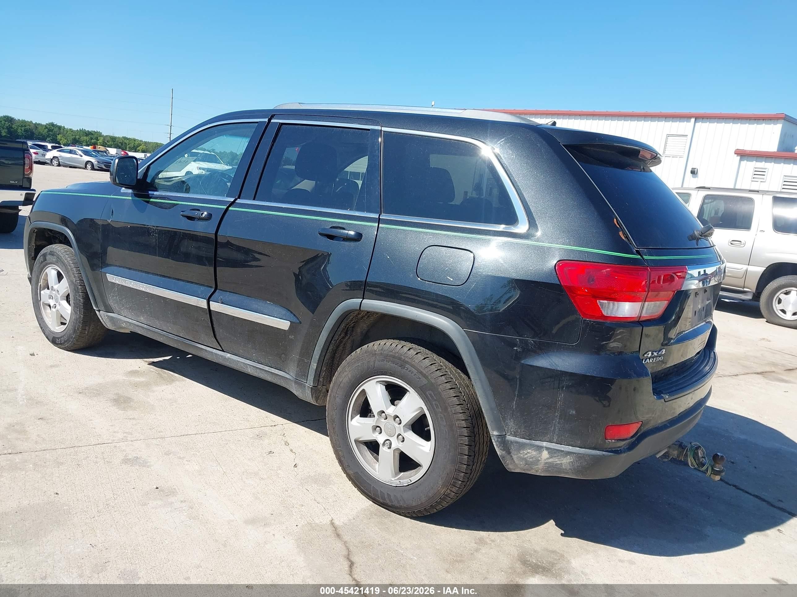2011 Jeep Grand Cherokee Laredo Black vin: 1J4RR4GG8BC504475