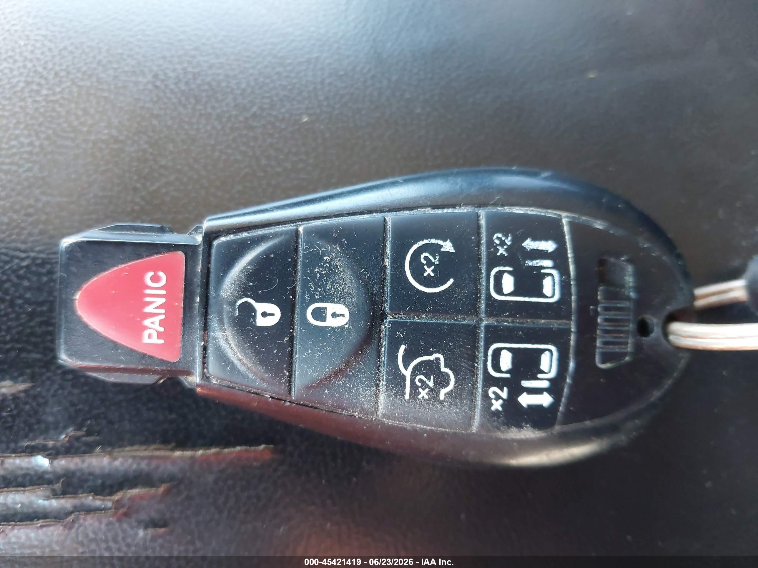2011 Jeep Grand Cherokee Laredo Black vin: 1J4RR4GG8BC504475