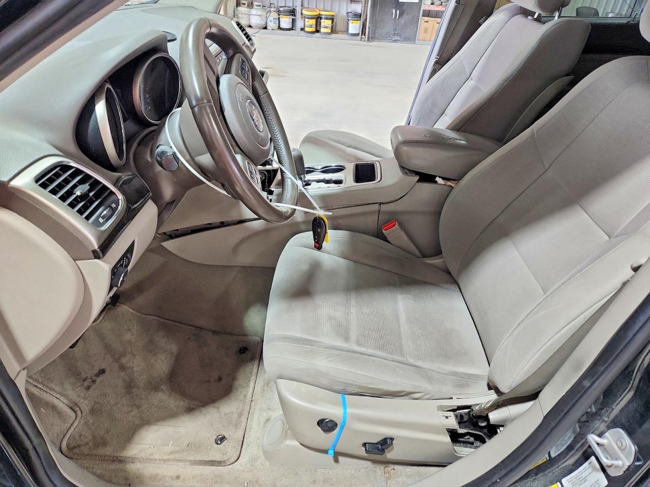 2011 Jeep Grand Cherokee Laredo Green vin: 1J4RR4GG8BC520482