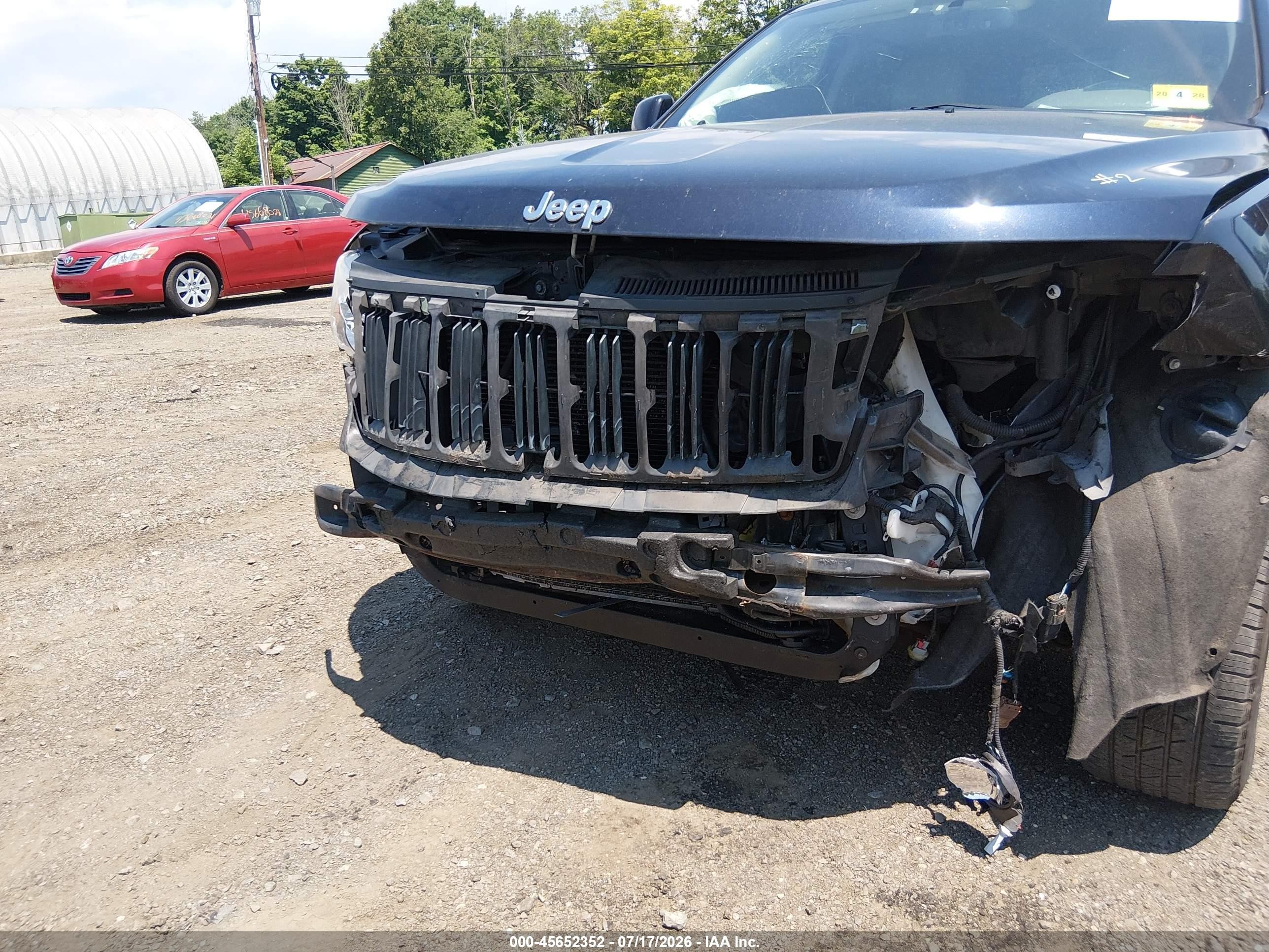 2011 Jeep Grand Cherokee Laredo Black vin: 1J4RR4GG8BC522412