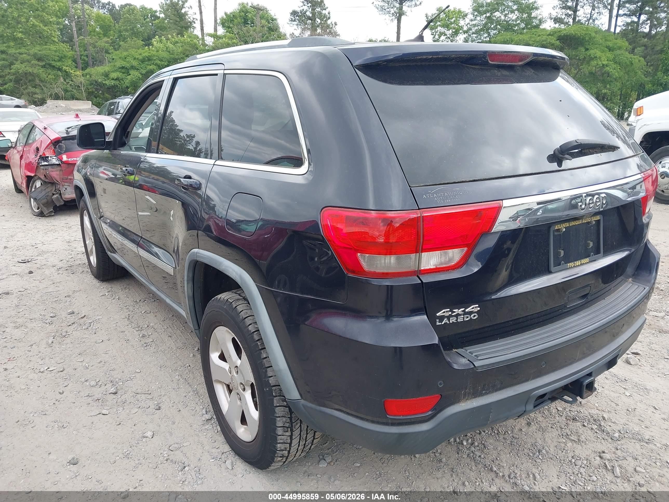 2011 Jeep Grand Cherokee Laredo Black vin: 1J4RR4GG8BC523253