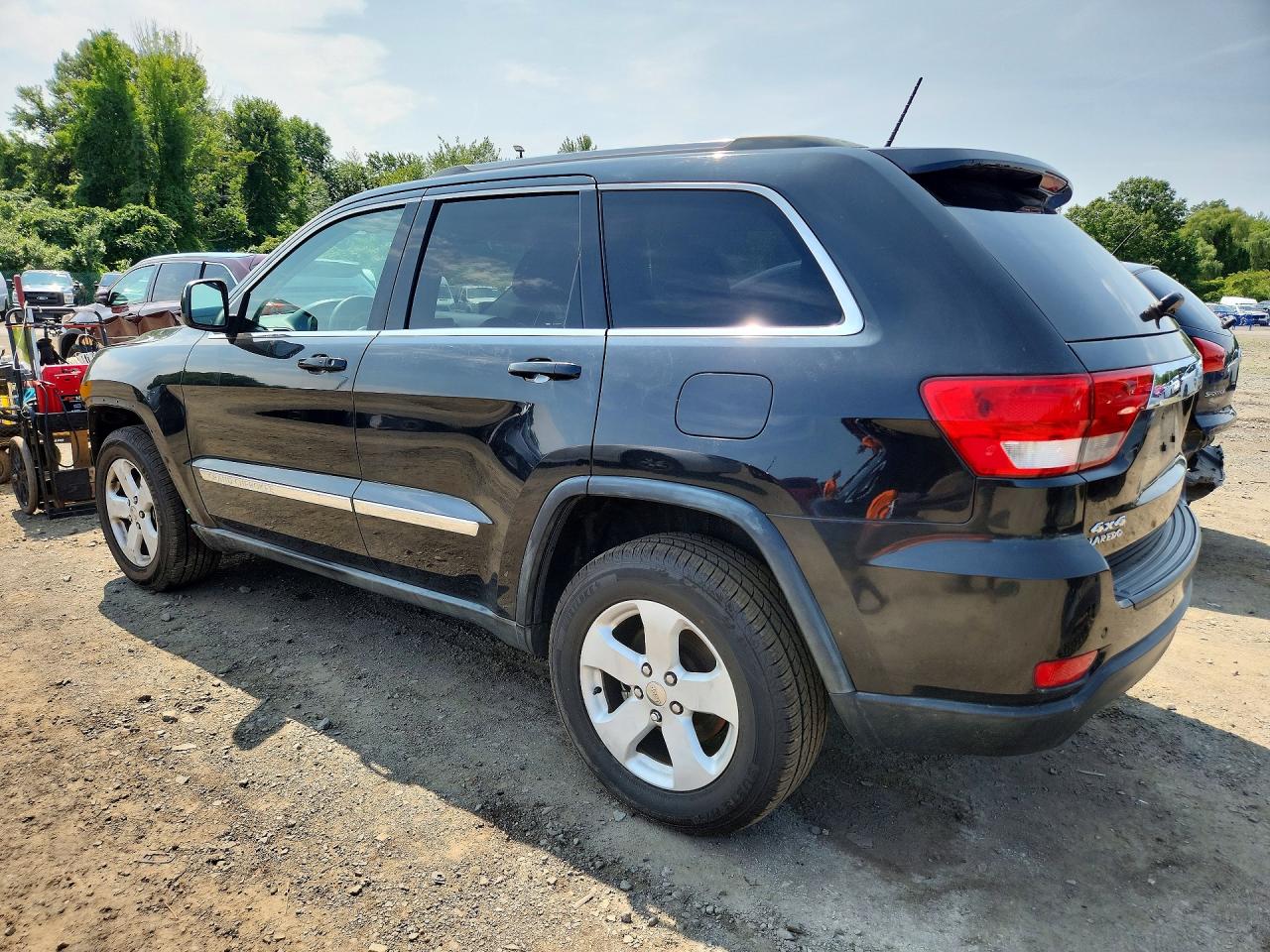 2011 Jeep Grand Cherokee Laredo Черный vin: 1J4RR4GG8BC570511