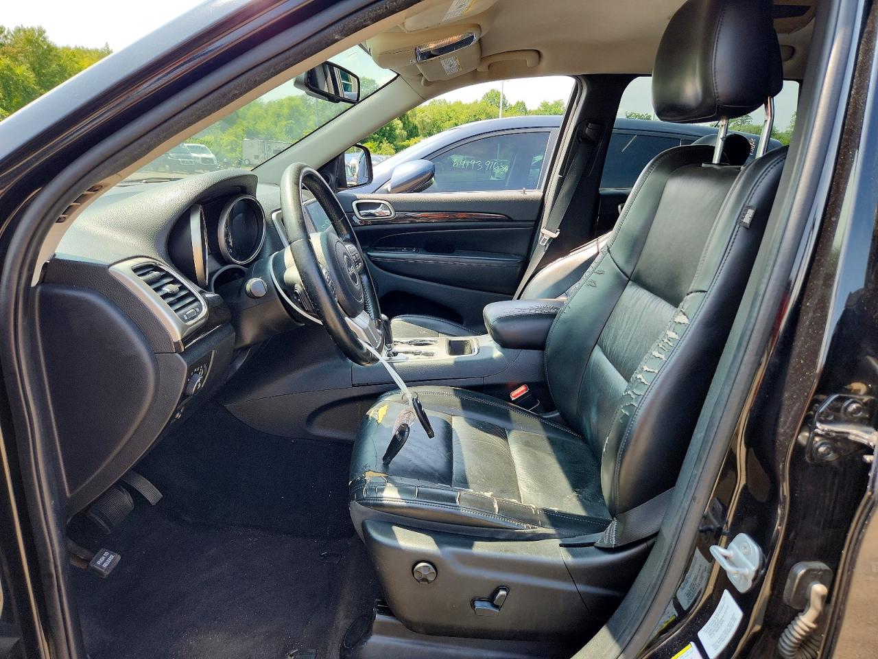 2011 Jeep Grand Cherokee Laredo Черный vin: 1J4RR4GG8BC570511