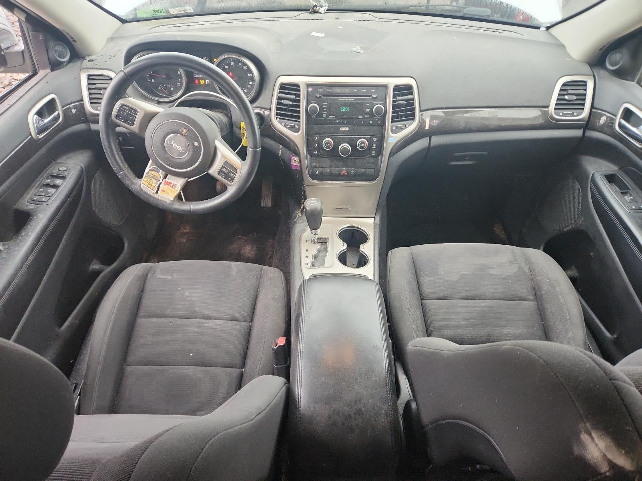 2011 Jeep Grand Cherokee Laredo Silver vin: 1J4RR4GG8BC572002