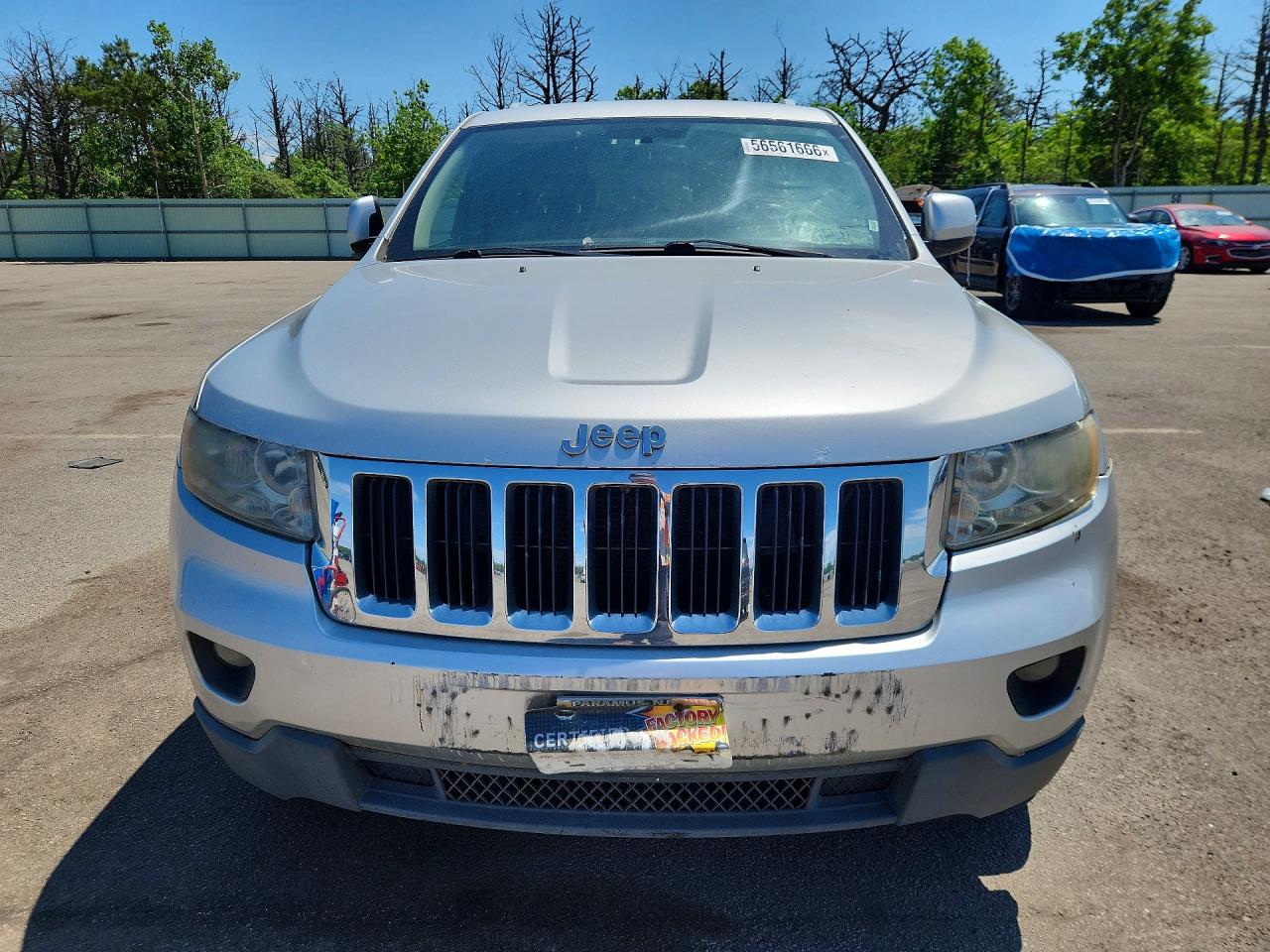 2011 Jeep Grand Cherokee Silver vin: 1J4RR4GG8BC587938