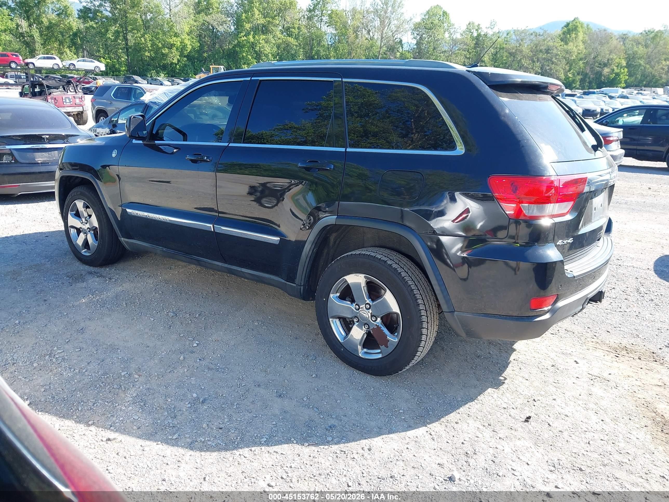 2011 Jeep Grand Cherokee Laredo Black vin: 1J4RR4GG8BC590211