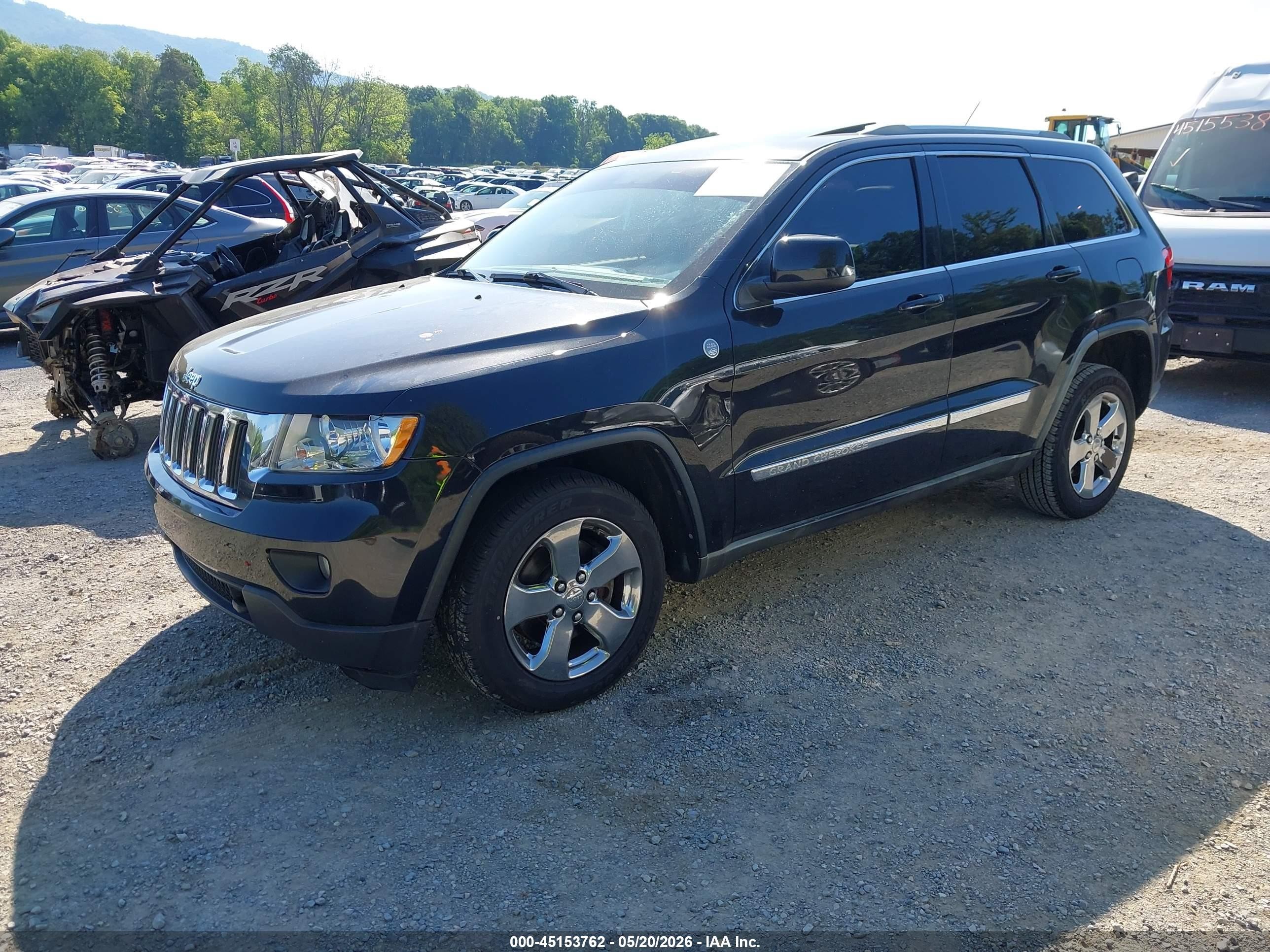 2011 Jeep Grand Cherokee Laredo Black vin: 1J4RR4GG8BC590211