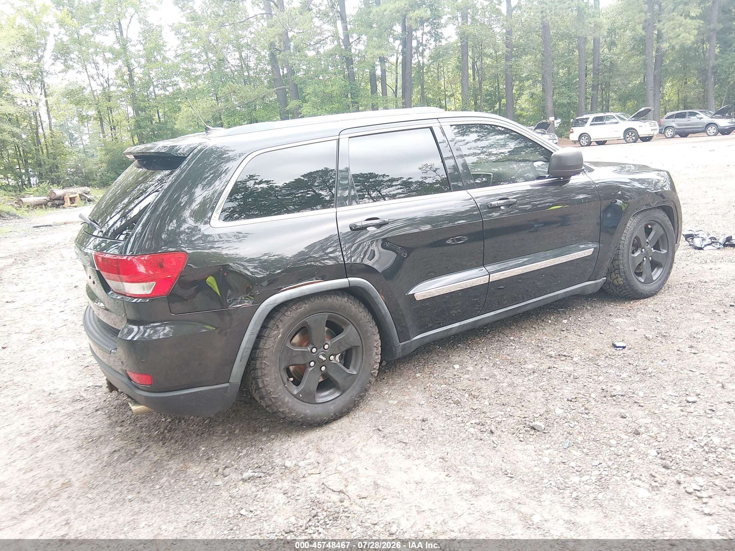 2011 Jeep Grand Cherokee Laredo Black vin: 1J4RR4GG8BC597868