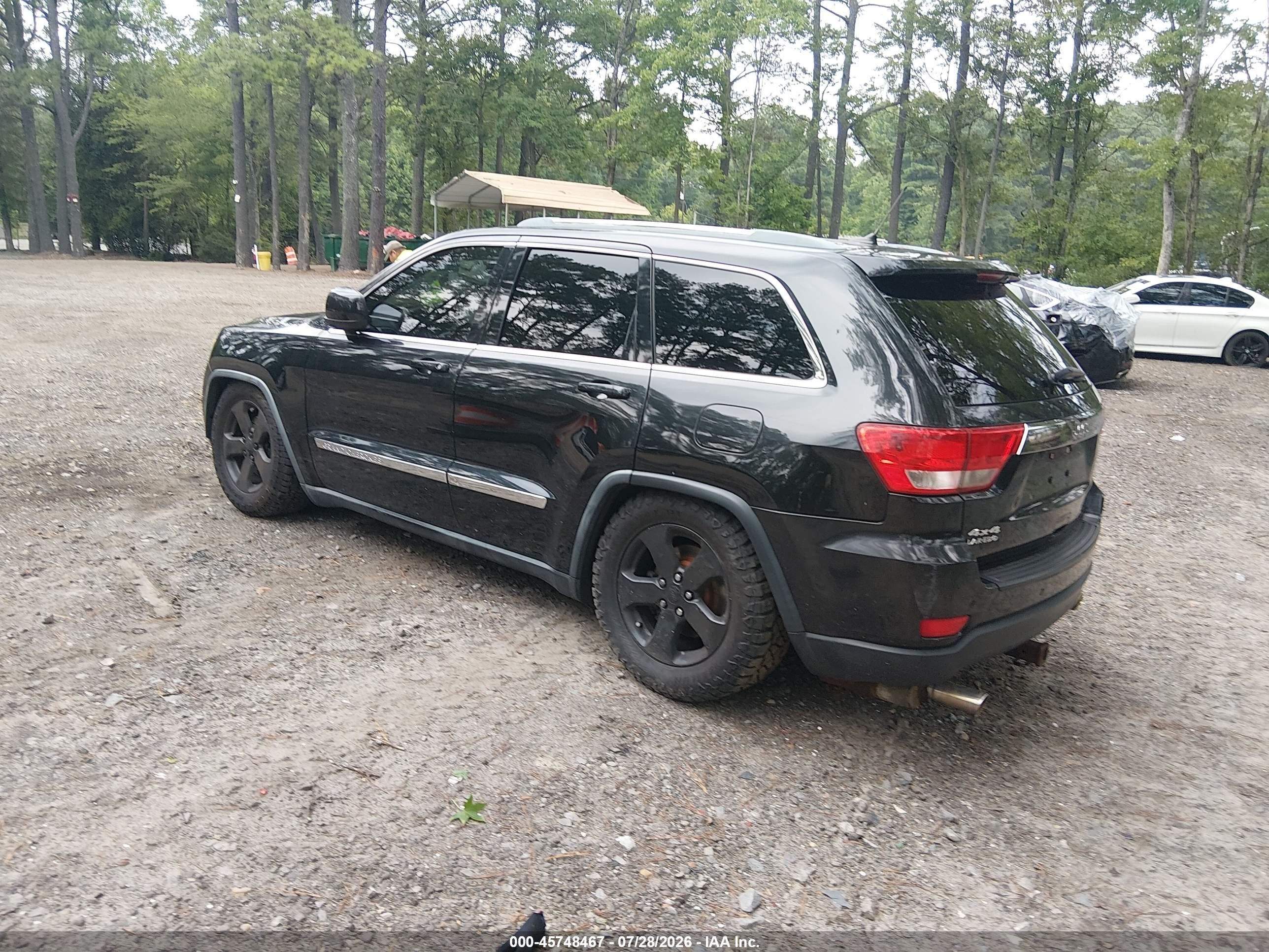 2011 Jeep Grand Cherokee Laredo Black vin: 1J4RR4GG8BC597868