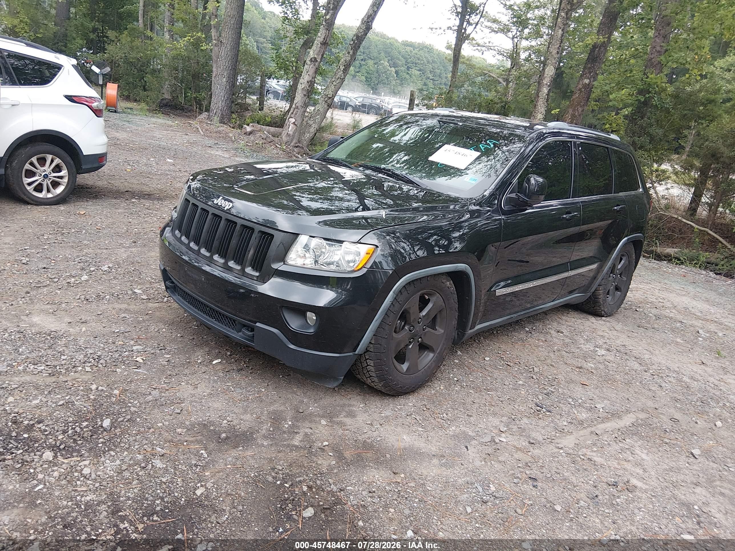 2011 Jeep Grand Cherokee Laredo Black vin: 1J4RR4GG8BC597868