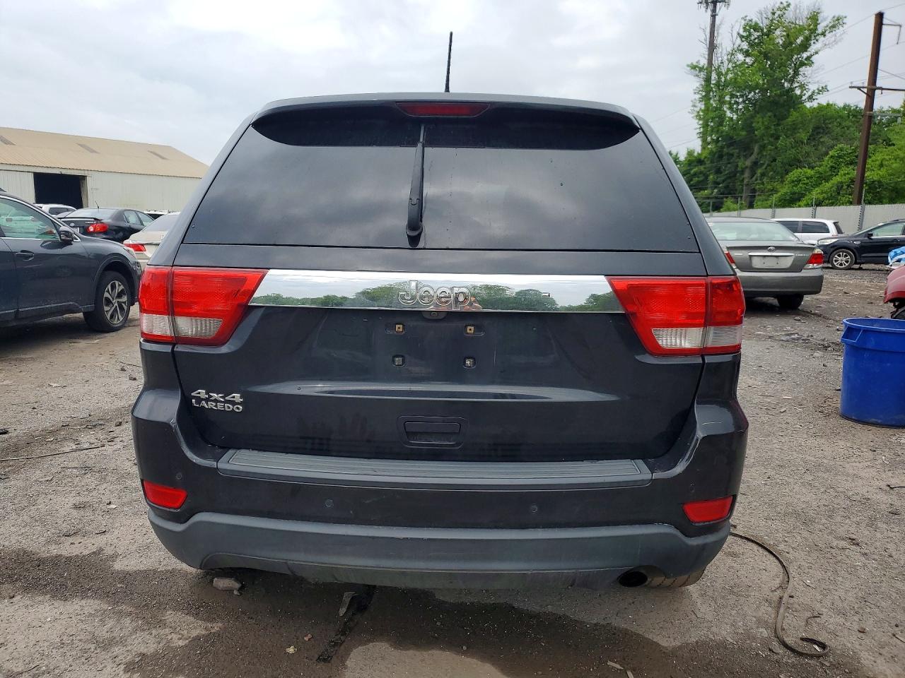2011 Jeep Grand Cherokee Laredo Black vin: 1J4RR4GG8BC608786