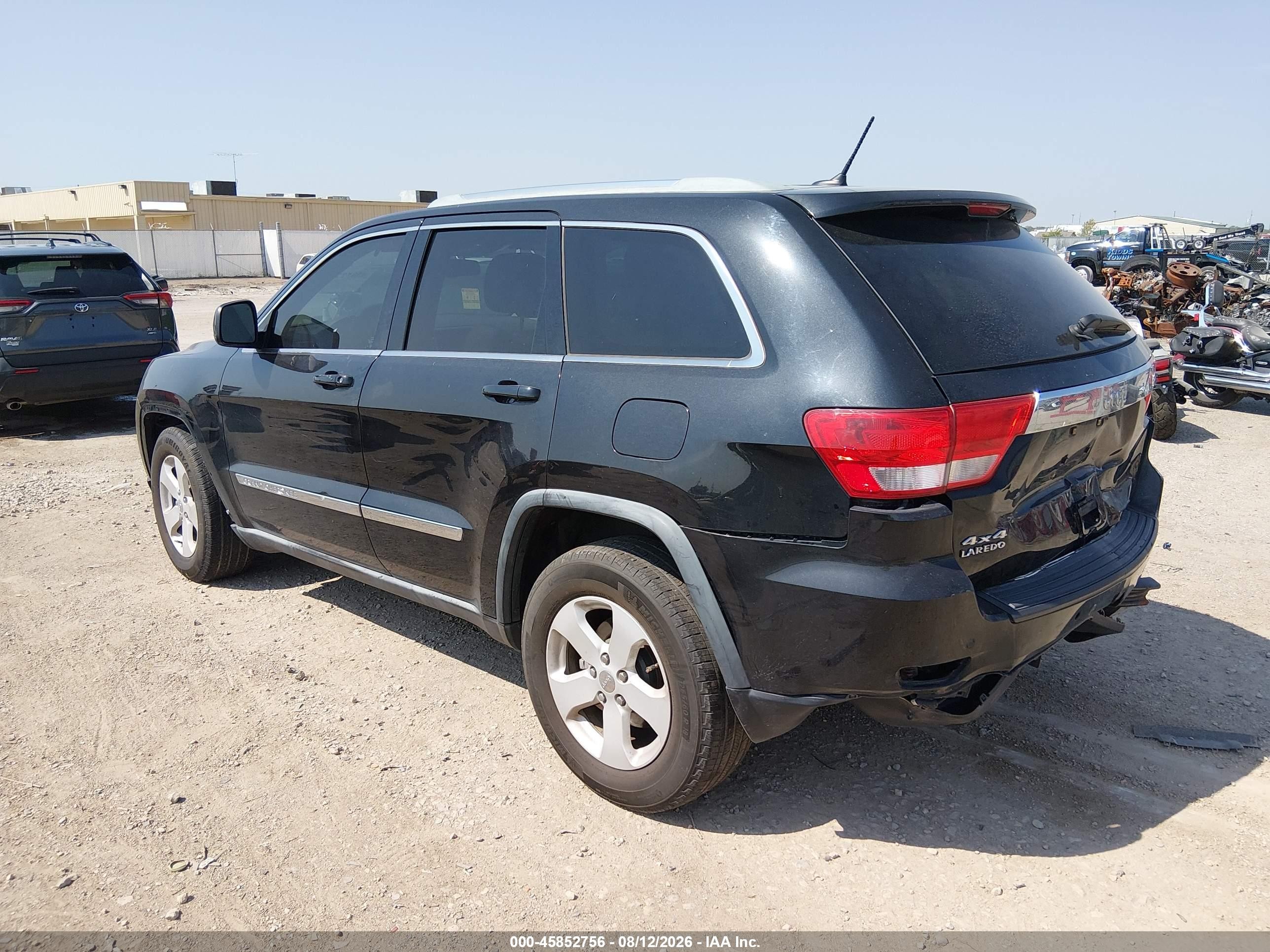 2011 Jeep Grand Cherokee Laredo Черный vin: 1J4RR4GG8BC610134