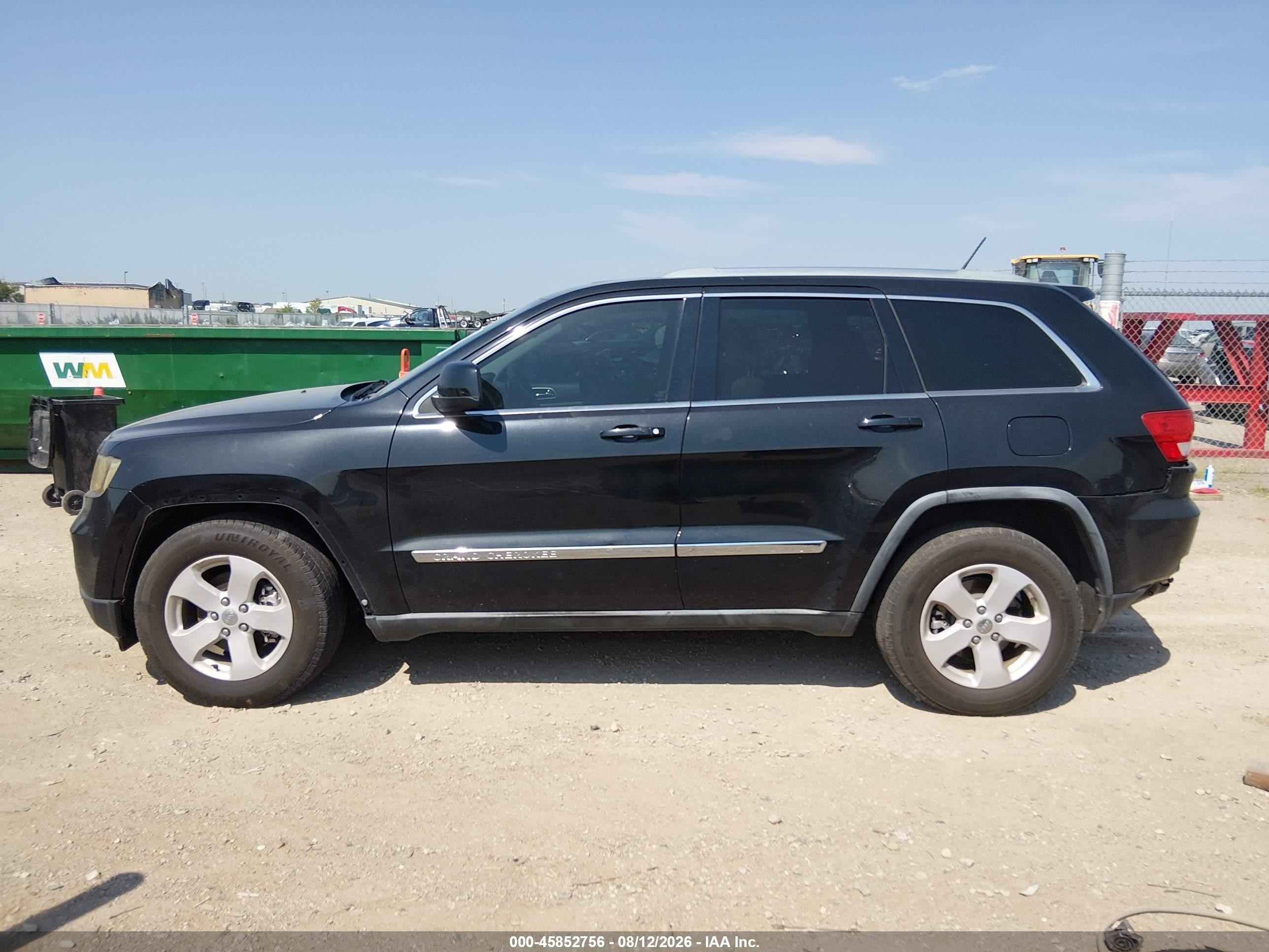2011 Jeep Grand Cherokee Laredo Черный vin: 1J4RR4GG8BC610134