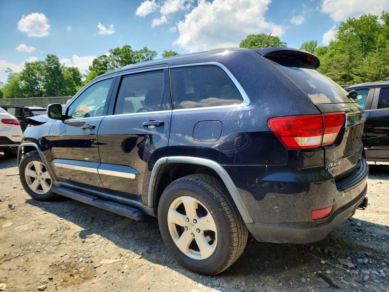 2011 Jeep Grand Cherokee Laredo Blue vin: 1J4RR4GG8BC642209